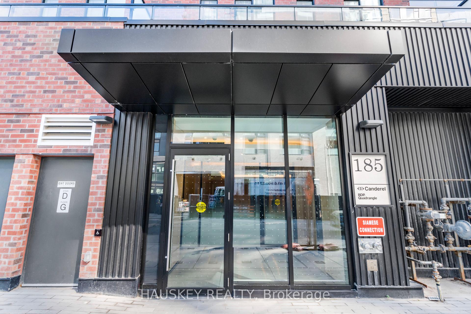 Photo 3 of Unit 901, 185 Alberta Avenue, Toronto, Oakwood Village — HOMEH
