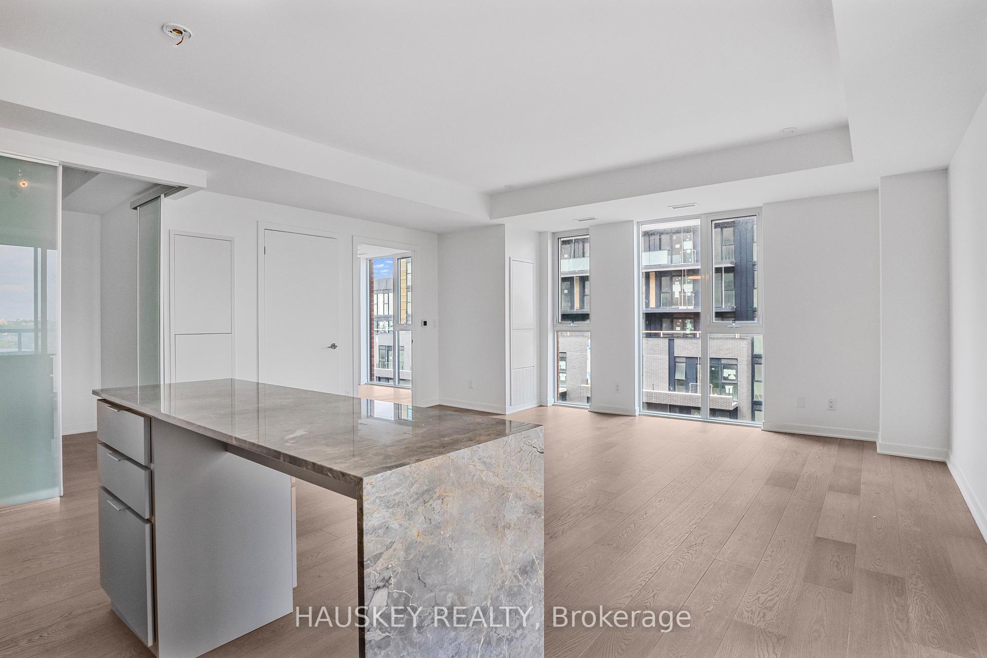 Photo 9 of Unit 901, 185 Alberta Avenue, Toronto, Oakwood Village — HOMEH