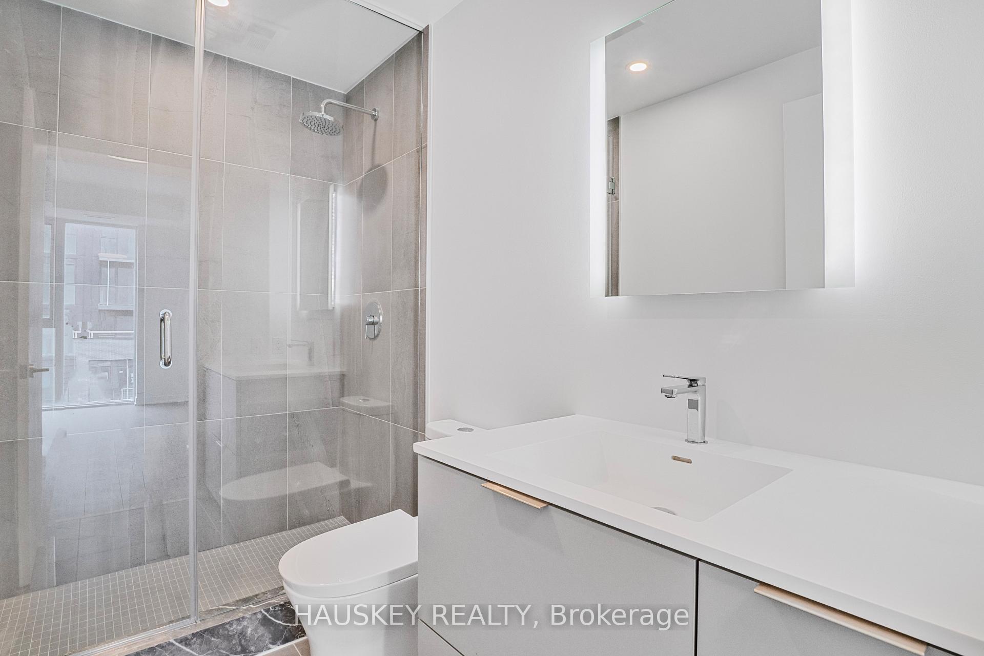 Photo 16 of Unit 901, 185 Alberta Avenue, Toronto, Oakwood Village — HOMEH