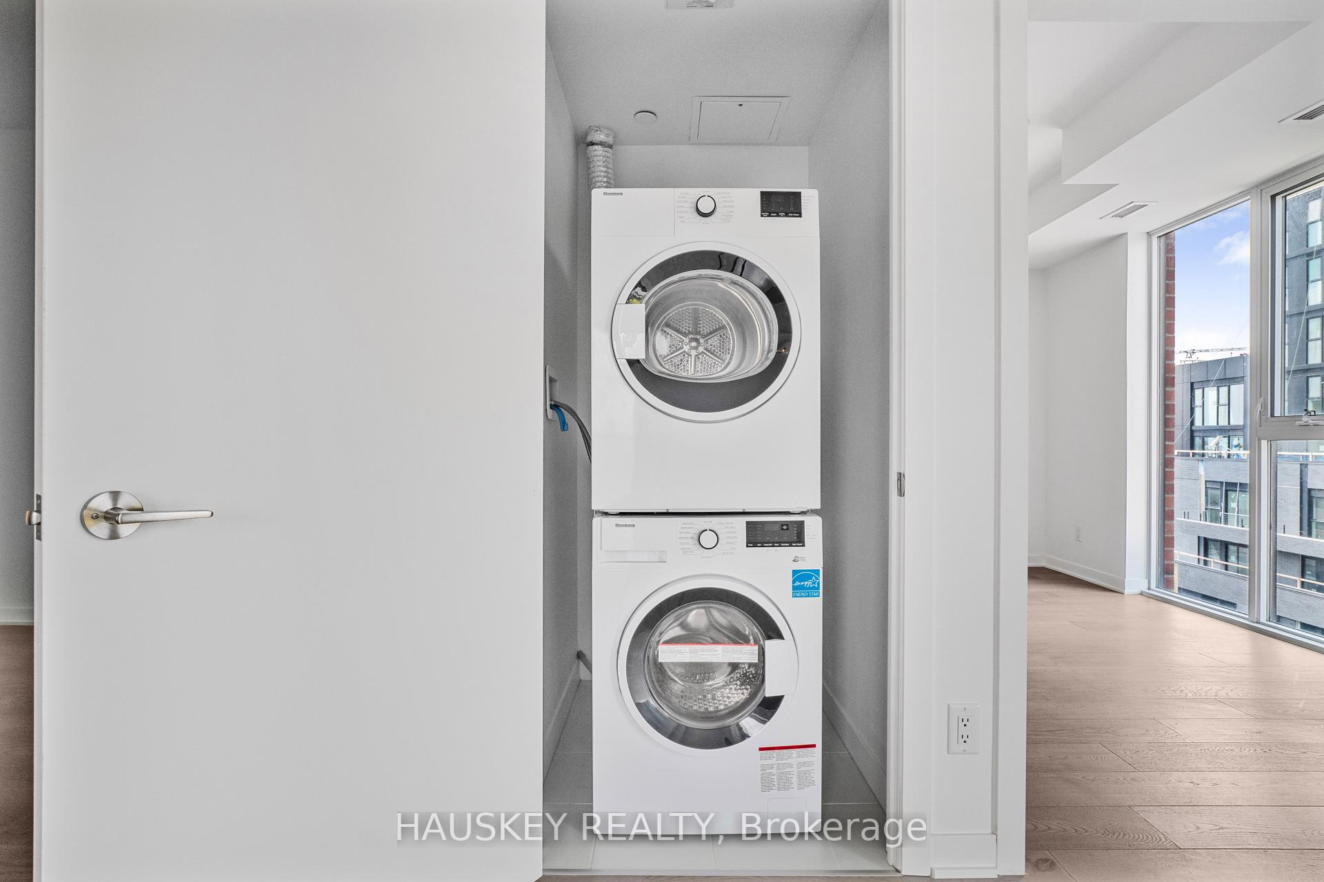 Photo 21 of Unit 901, 185 Alberta Avenue, Toronto, Oakwood Village — HOMEH