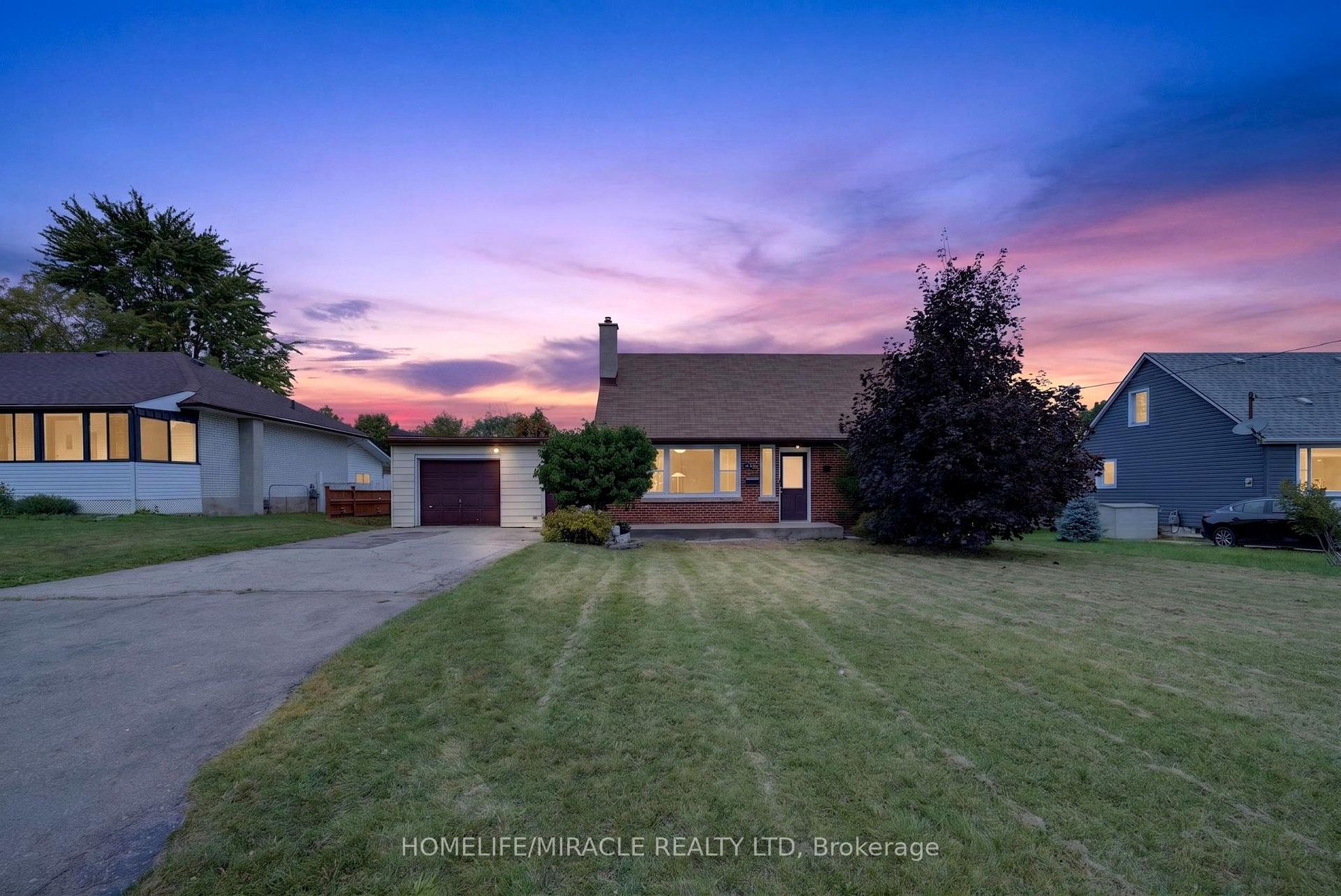 Photo 2 of 176 Avalon Place, Kitchener, Meinzinger — HOMEH
