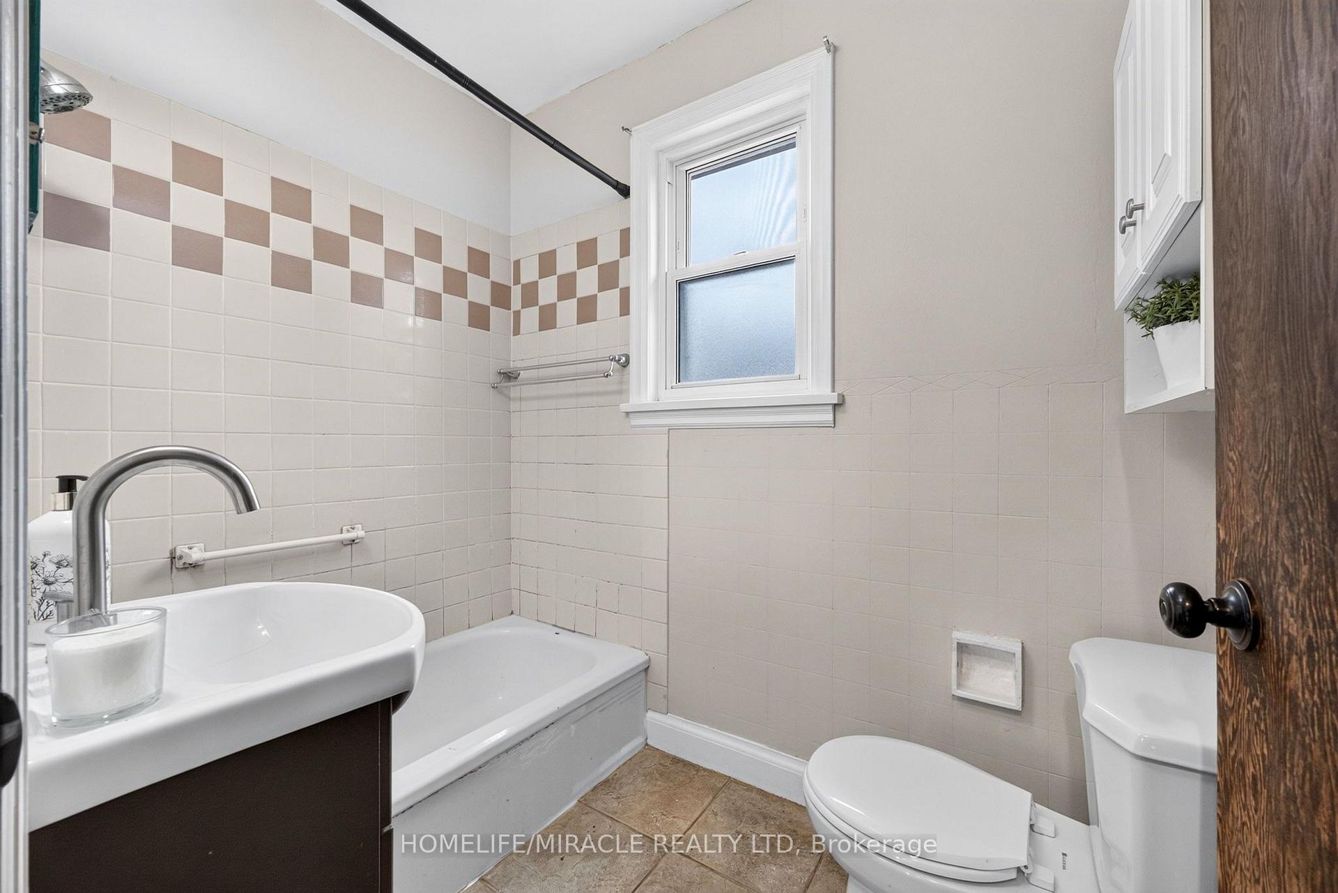 Photo 31 of 176 Avalon Place, Kitchener, Meinzinger — HOMEH