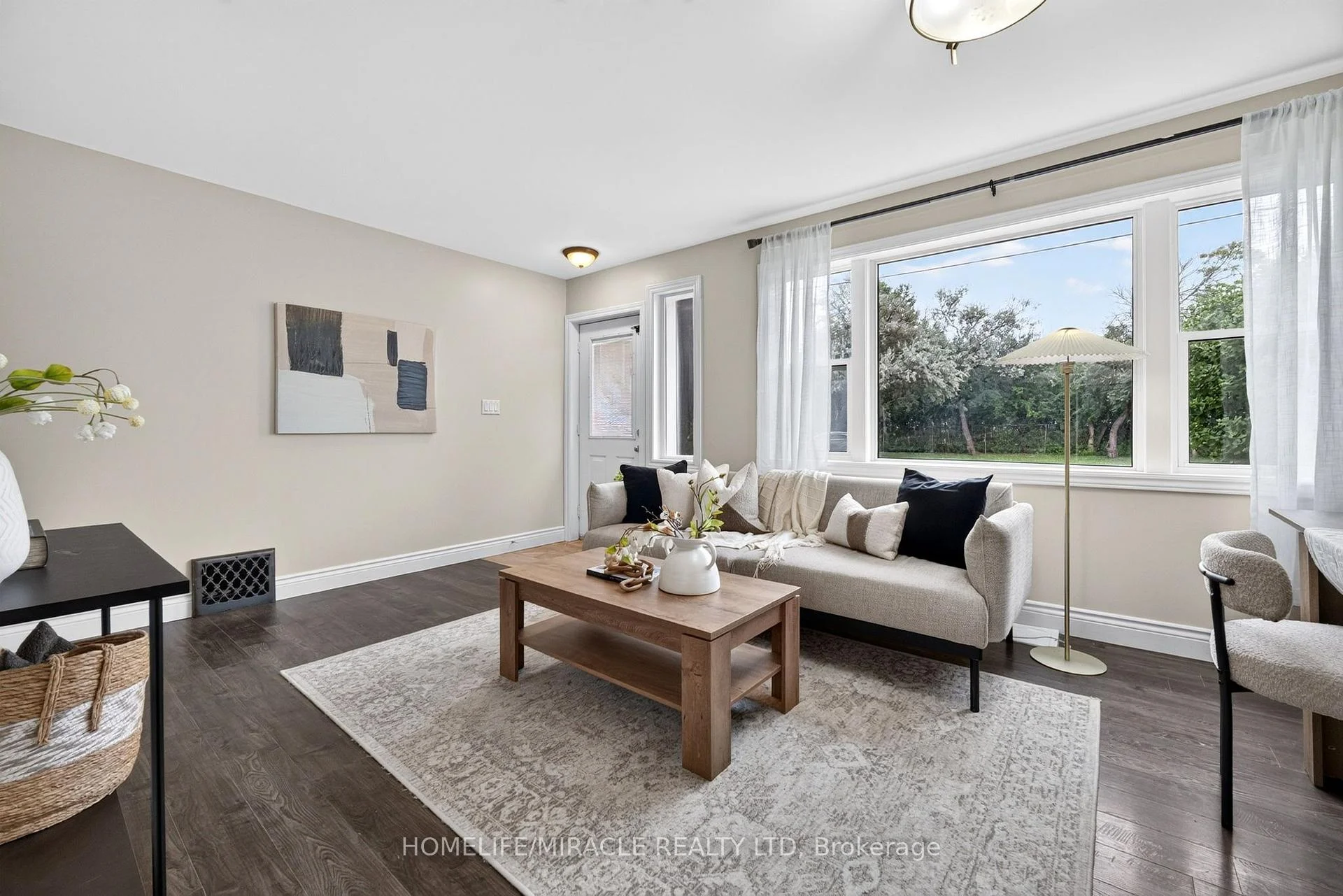 Photo 4 of 176 Avalon Place, Kitchener, Meinzinger — HOMEH