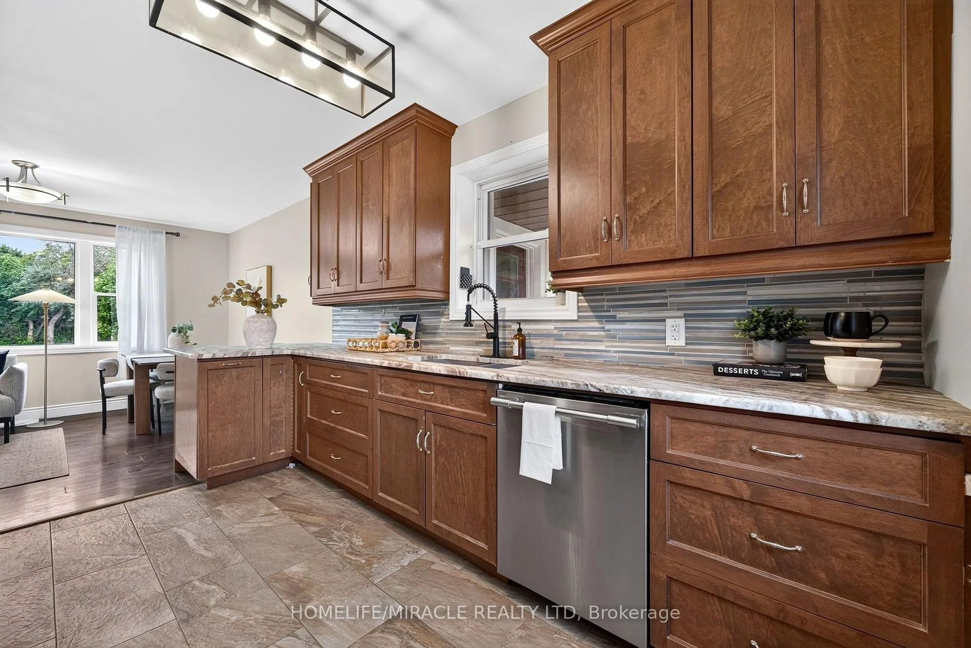 Photo 32 of 176 Avalon Place, Kitchener, Meinzinger — HOMEH
