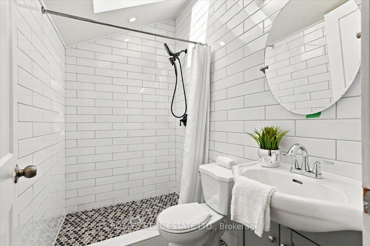 Photo 101 of 566 Rougemount Drive, Pickering, Rosebank — HOMEH