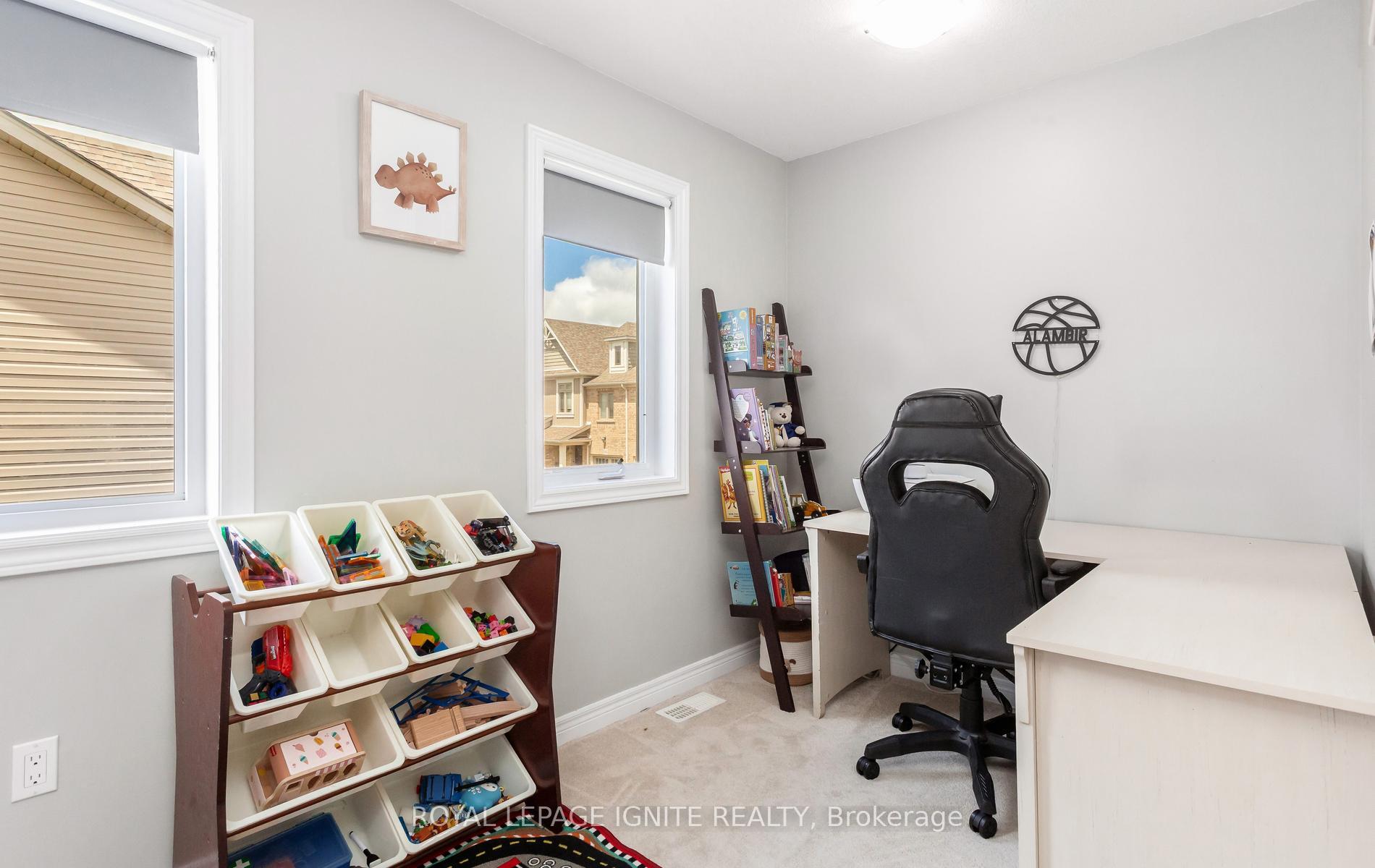 Photo 19 of 114 Parkinson Crescent, Orangeville — HOMEH