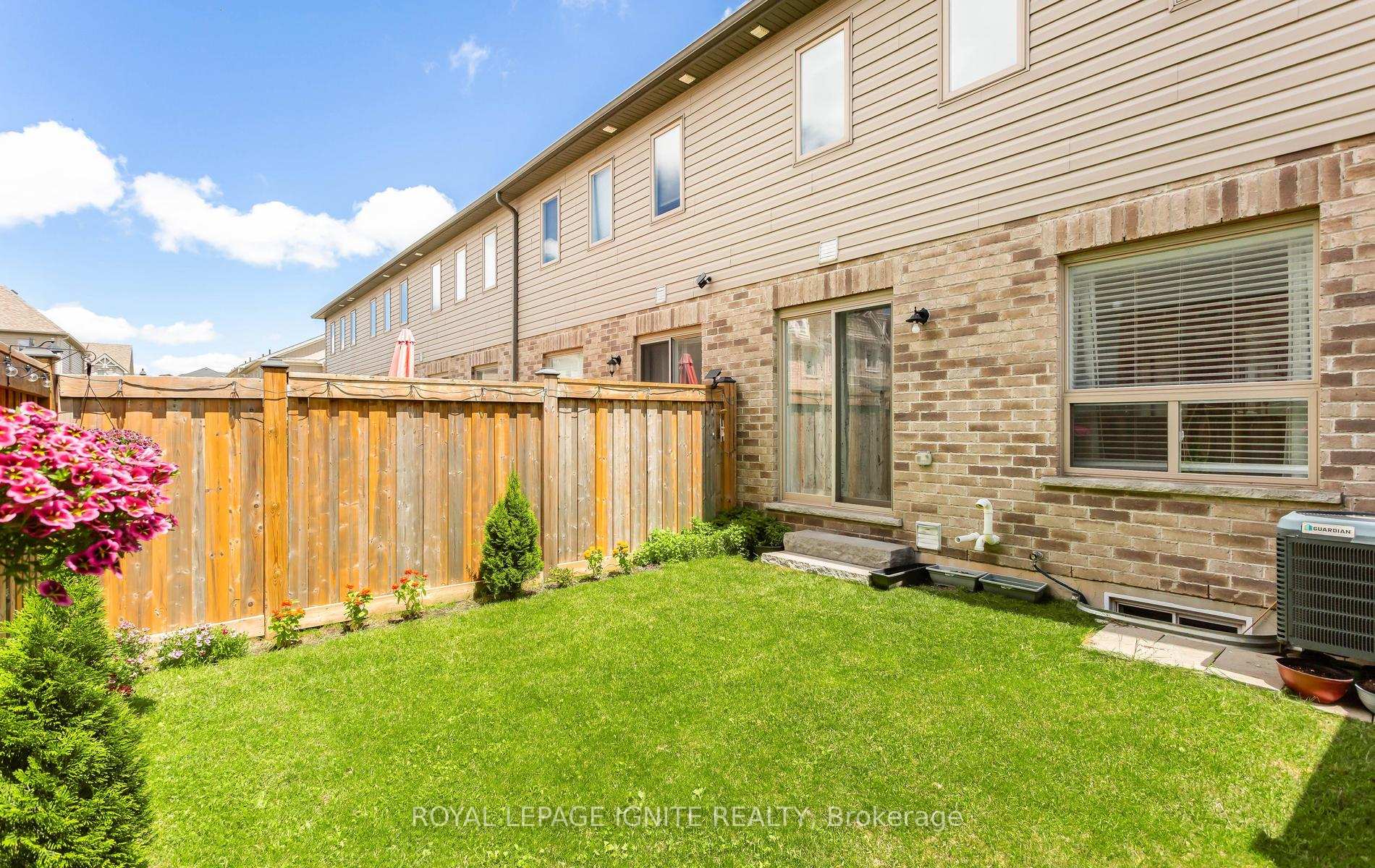 Photo 35 of 114 Parkinson Crescent, Orangeville — HOMEH