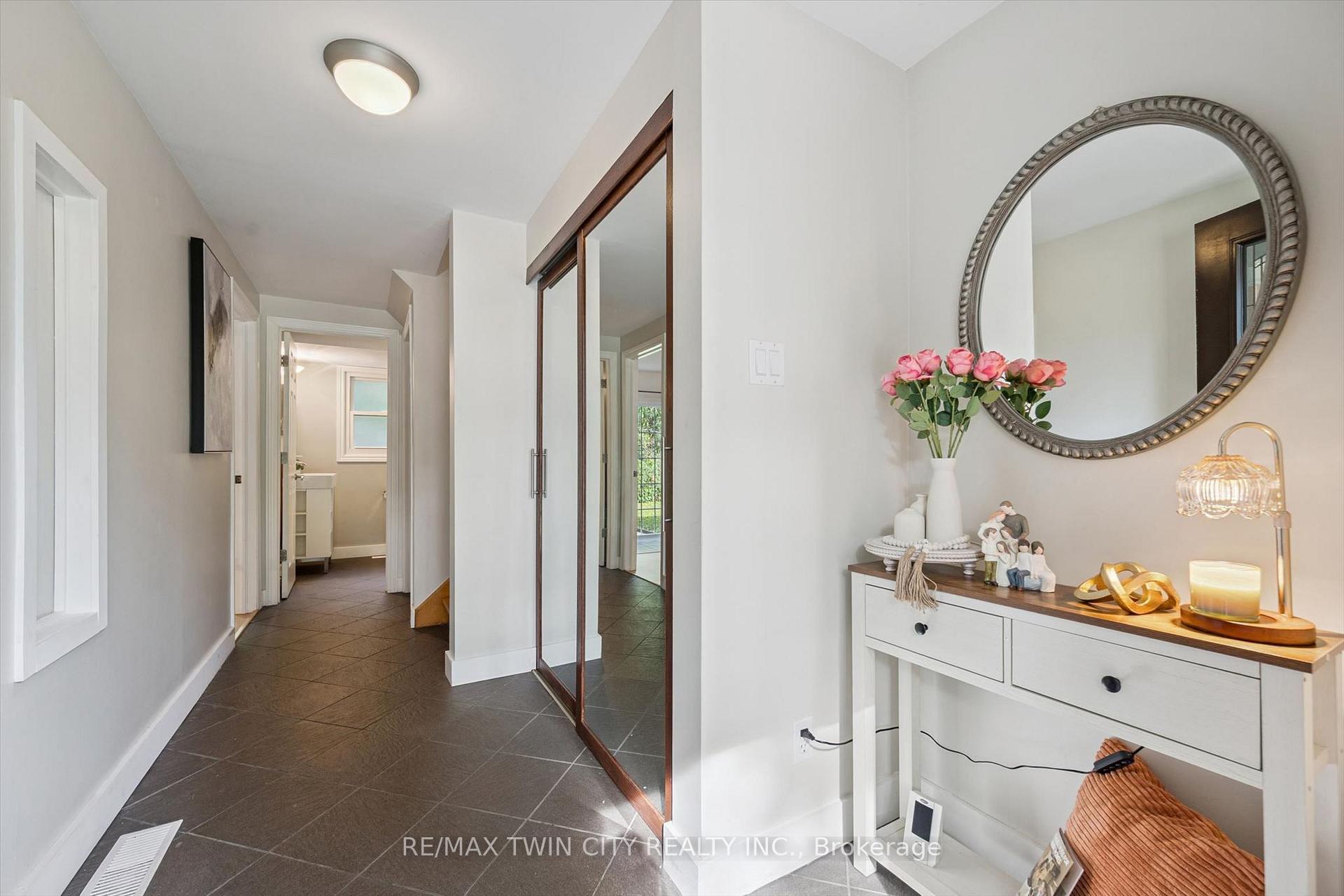 Photo 5 of 58 Bradley Drive, Kitchener, Stanley Park — HOMEH