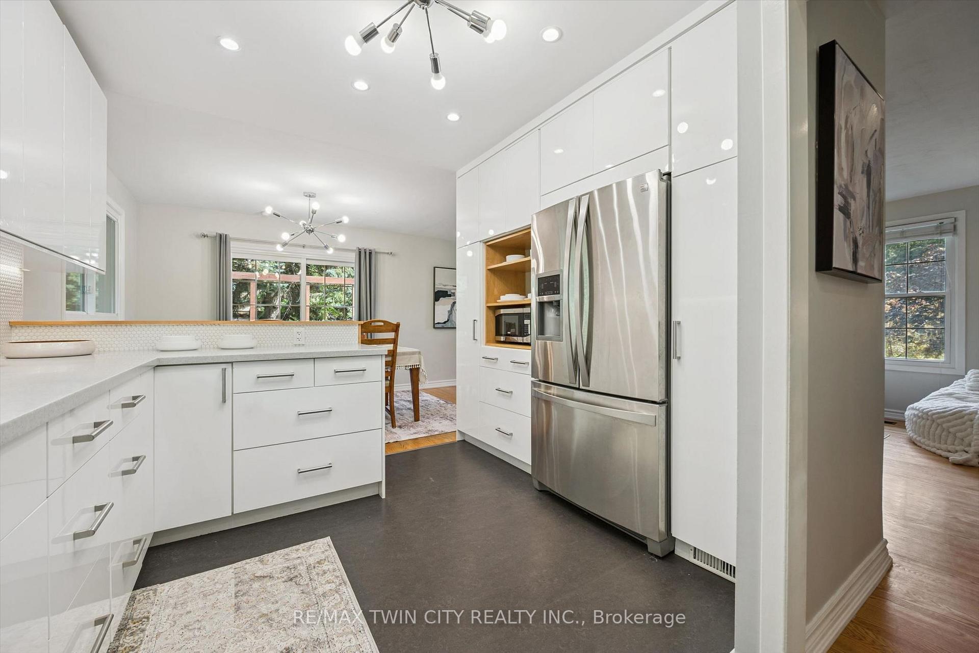 Photo 12 of 58 Bradley Drive, Kitchener, Stanley Park — HOMEH