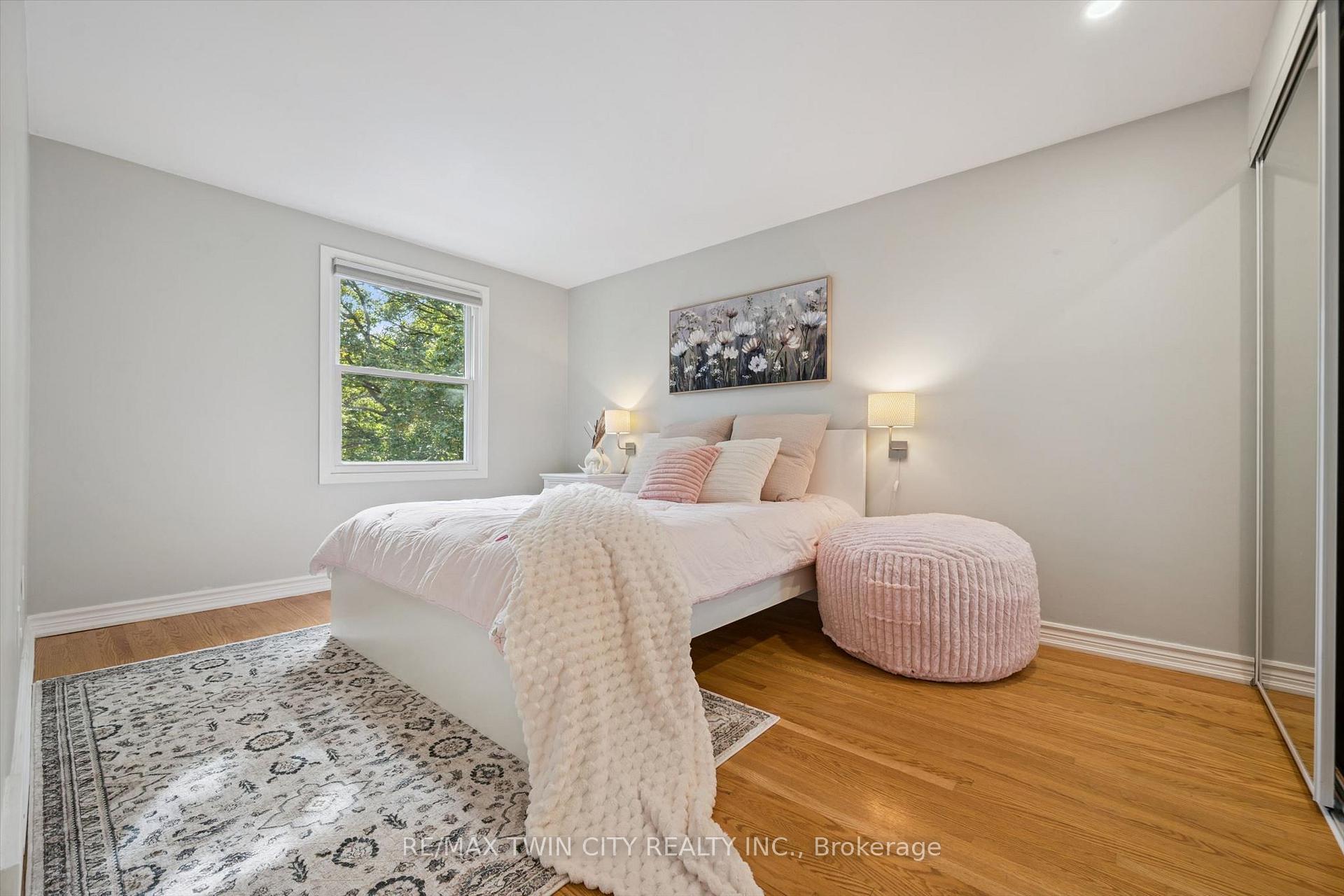 Photo 14 of 58 Bradley Drive, Kitchener, Stanley Park — HOMEH
