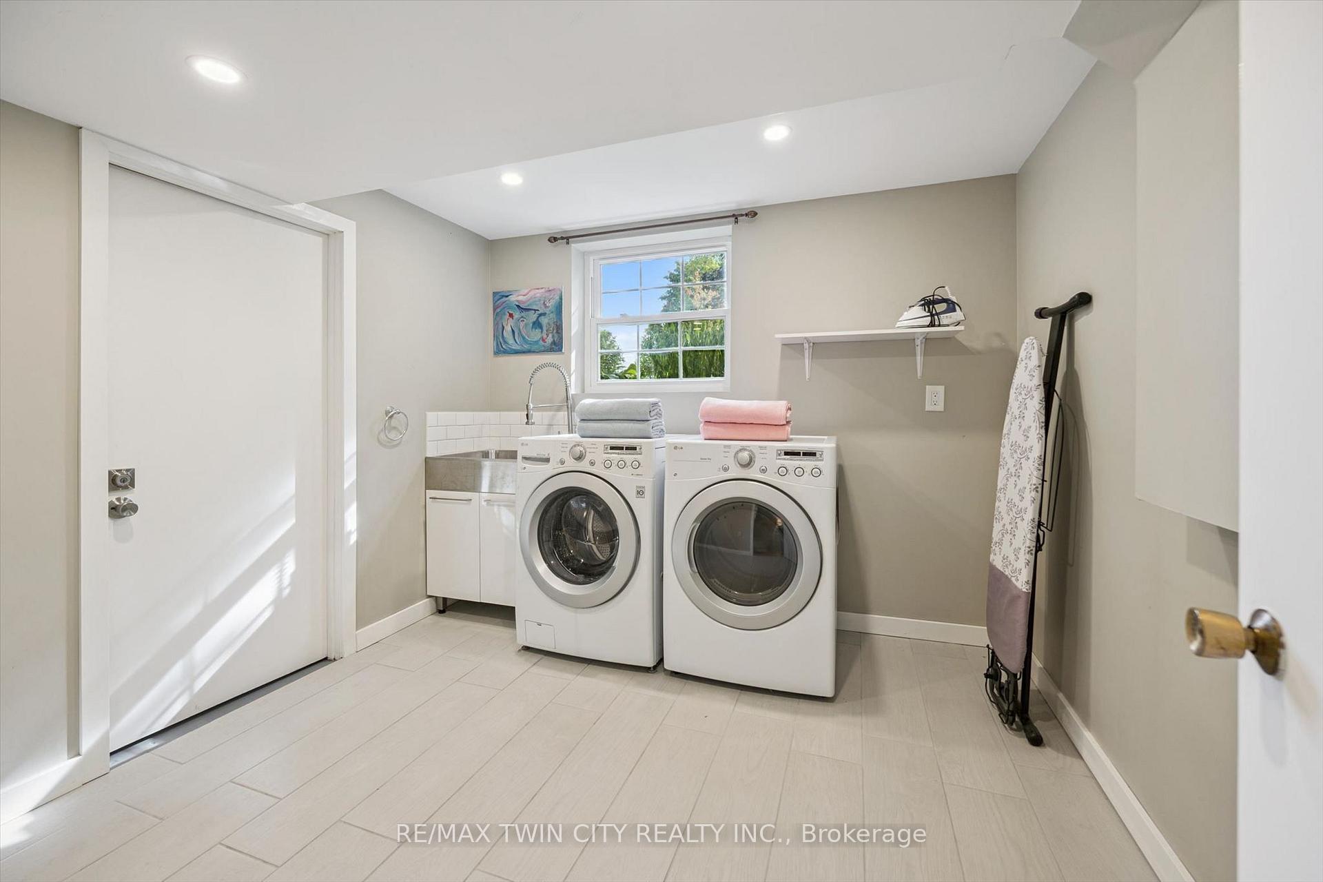 Photo 25 of 58 Bradley Drive, Kitchener, Stanley Park — HOMEH