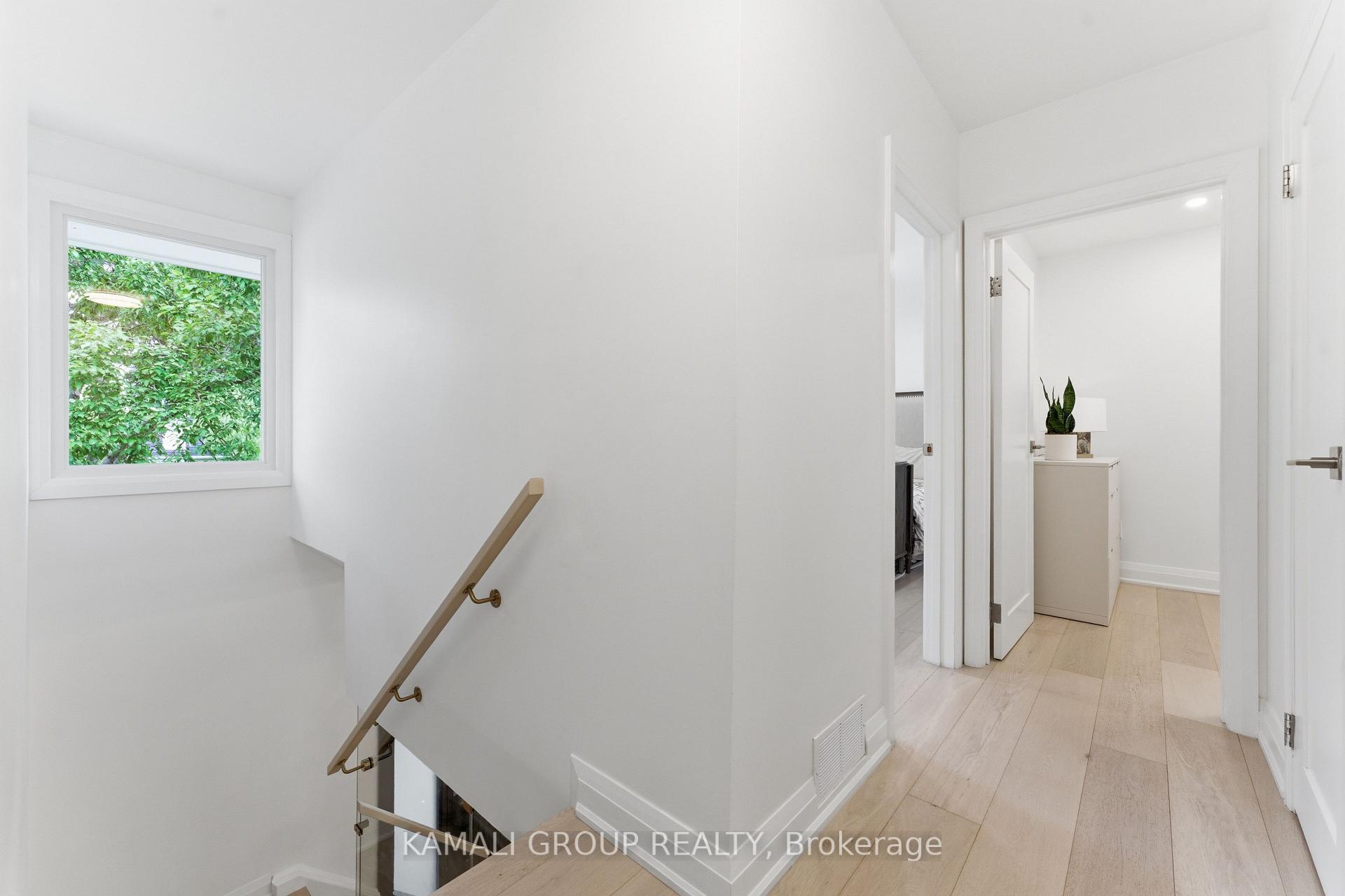 Photo 21 of 30 Blue Ridge Road, North York, Bayview Village — HOMEH