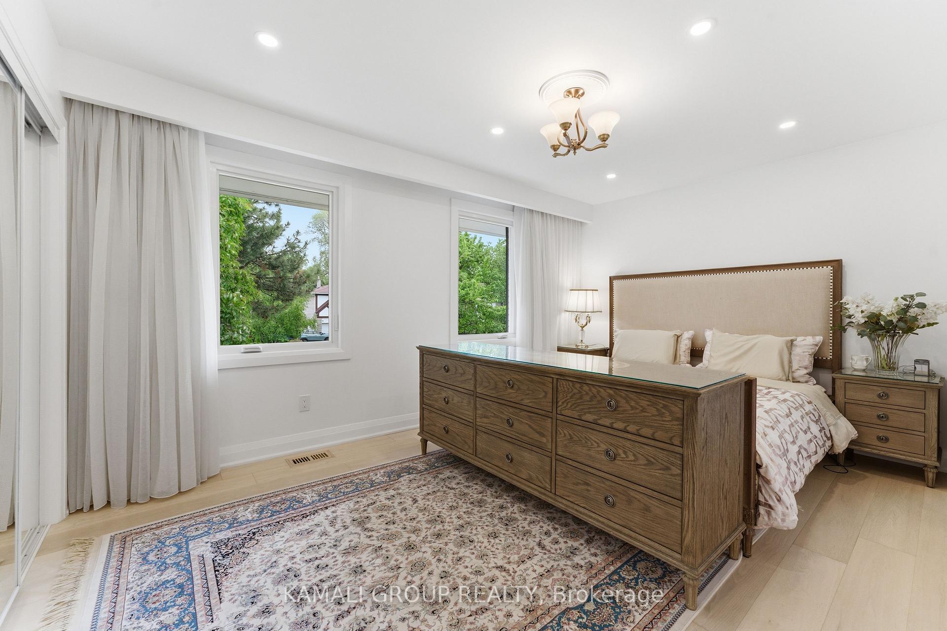 Photo 22 of 30 Blue Ridge Road, North York, Bayview Village — HOMEH