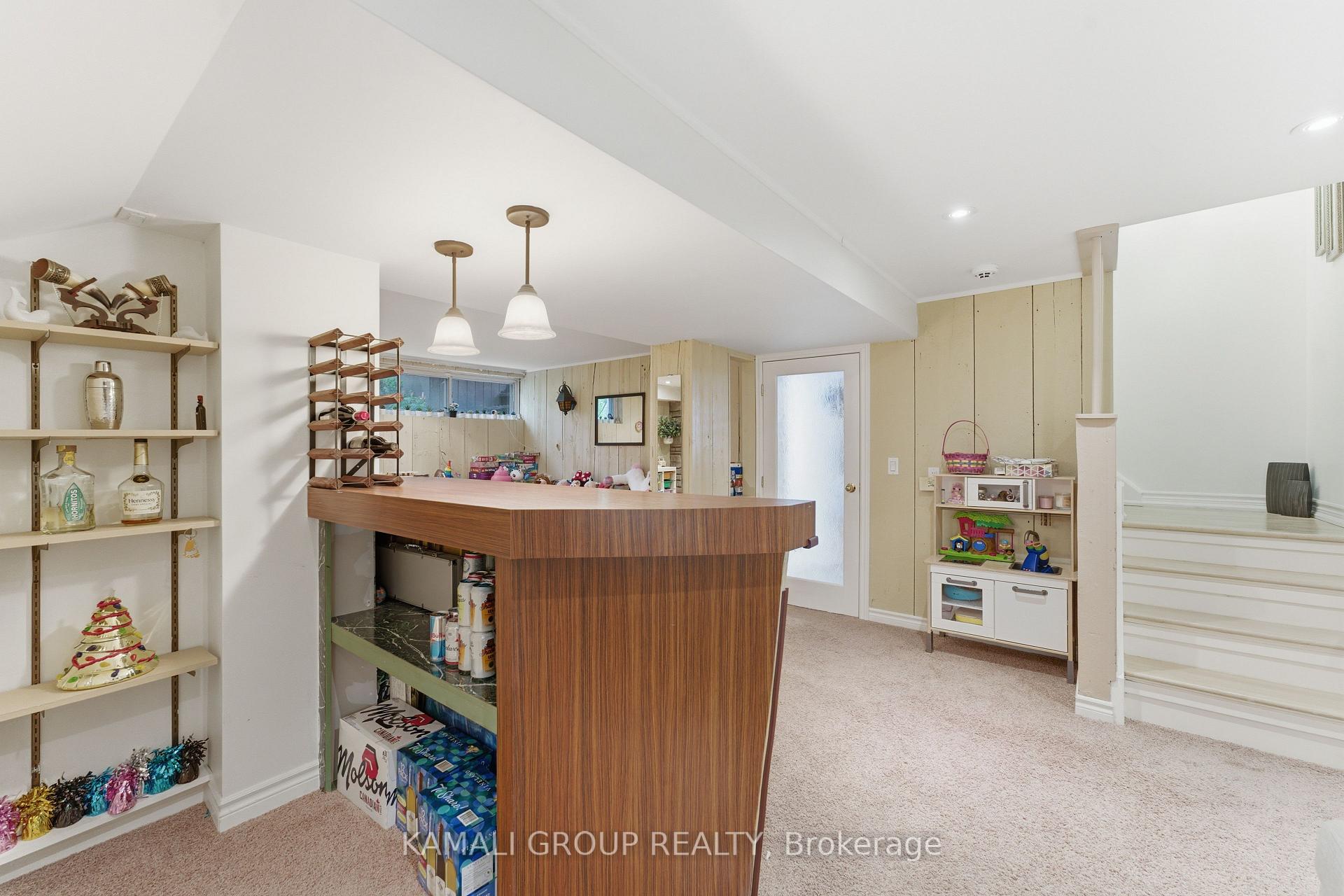 Photo 33 of 30 Blue Ridge Road, North York, Bayview Village — HOMEH