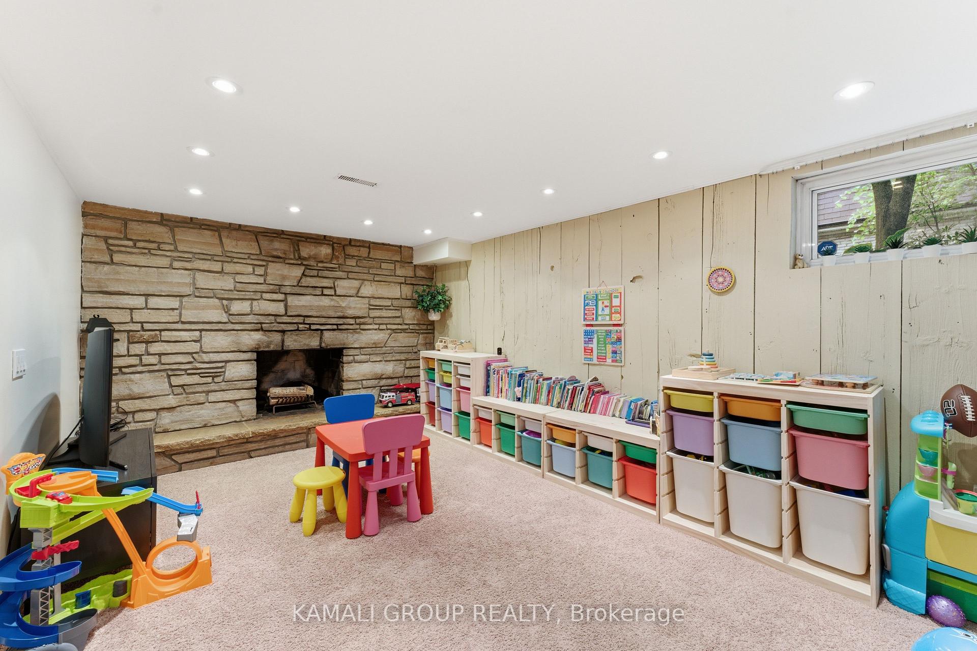 Photo 34 of 30 Blue Ridge Road, North York, Bayview Village — HOMEH