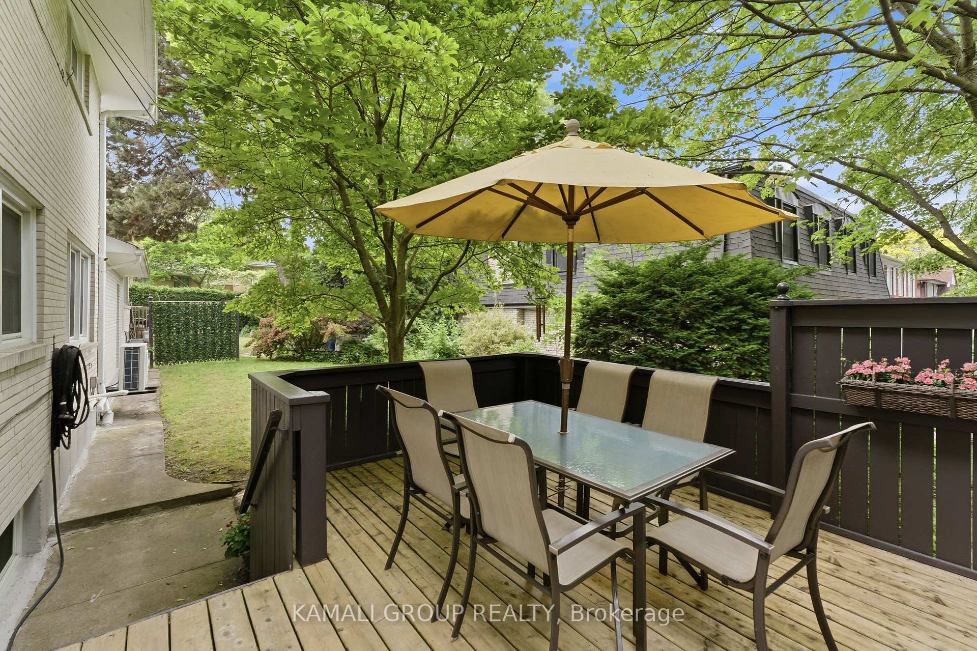 Photo 38 of 30 Blue Ridge Road, North York, Bayview Village — HOMEH