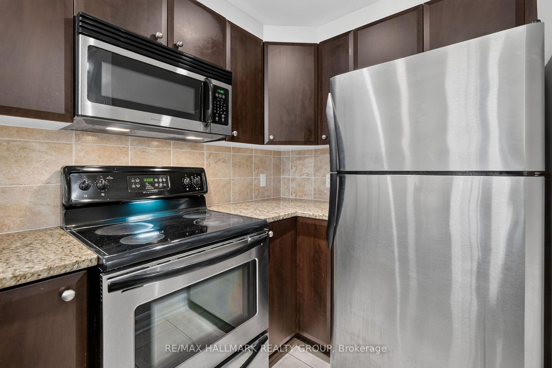 Photo 9 of Unit 208, 200 Besserer Street, Ottawa, Sandy Hill — HOMEH