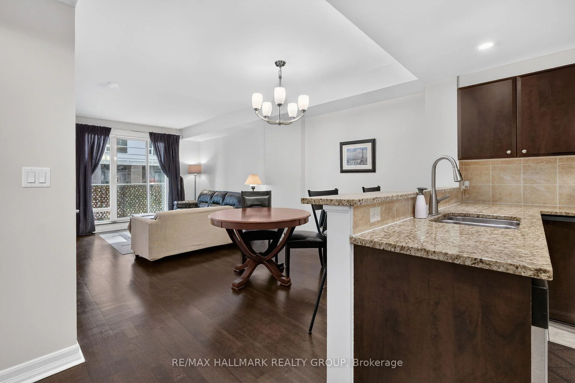 Photo 15 of Unit 208, 200 Besserer Street, Ottawa, Sandy Hill — HOMEH