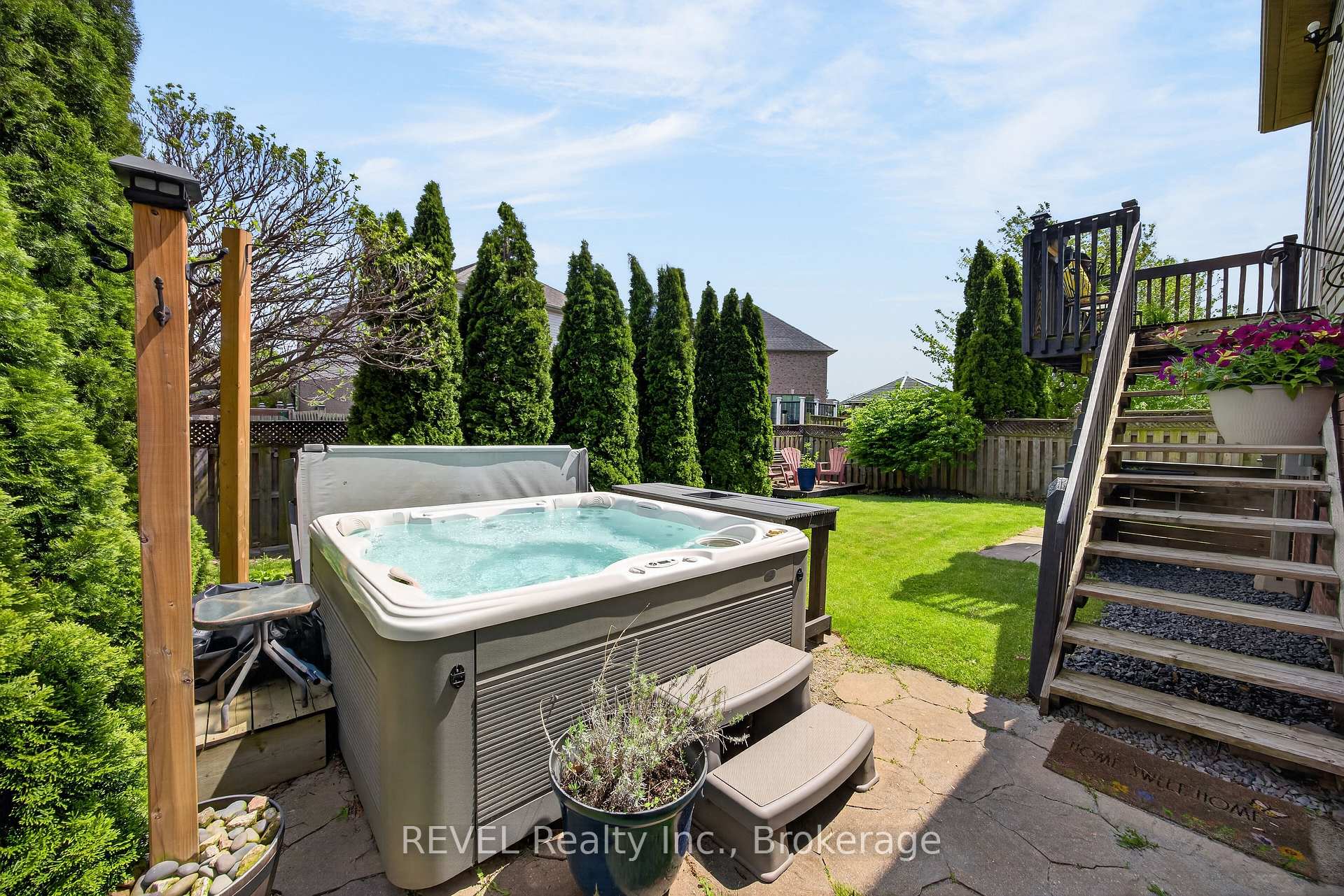 Photo 6 of 126 Westland Street, St. Catharines, Rykert/Vansickle — HOMEH