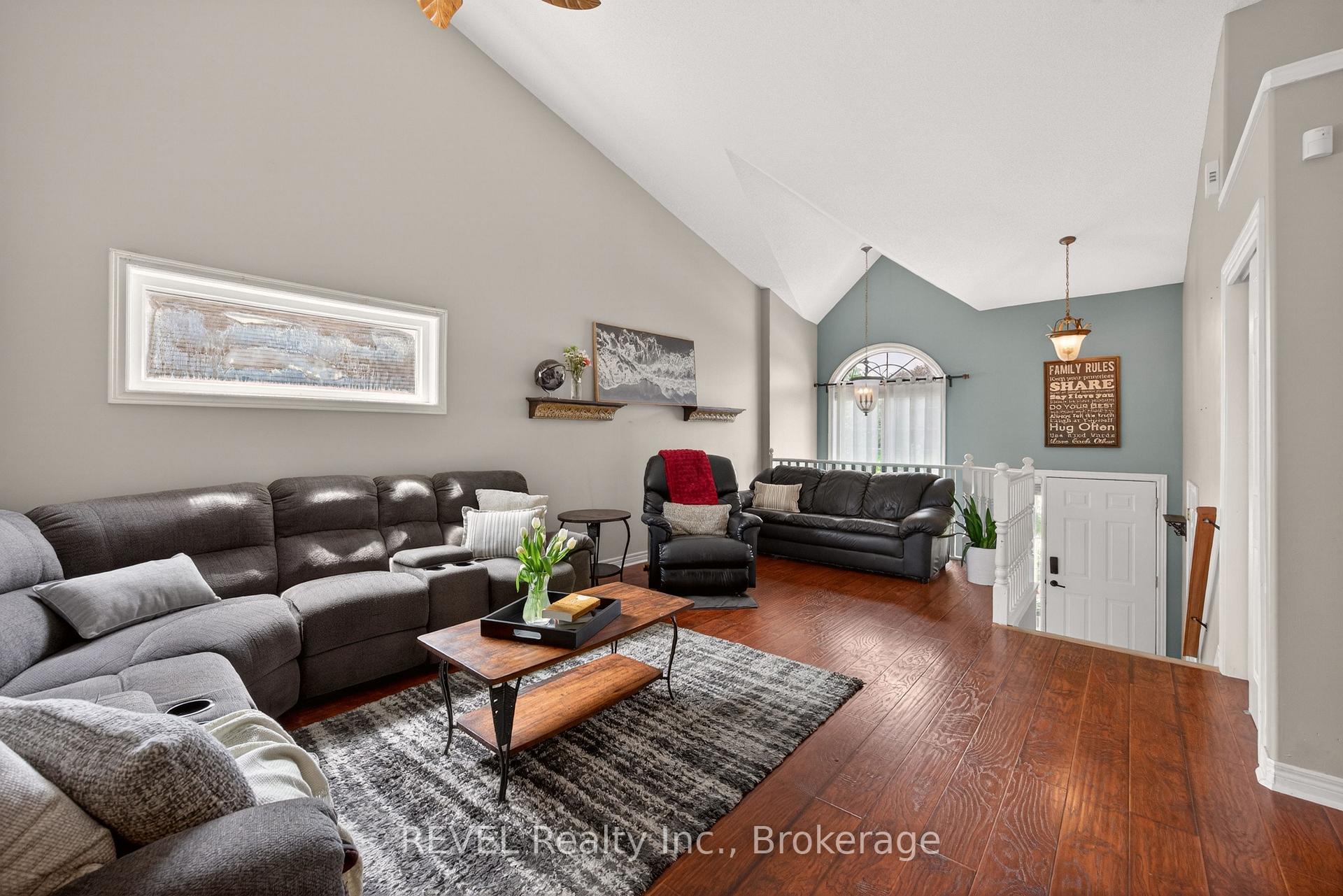 Photo 10 of 126 Westland Street, St. Catharines, Rykert/Vansickle — HOMEH