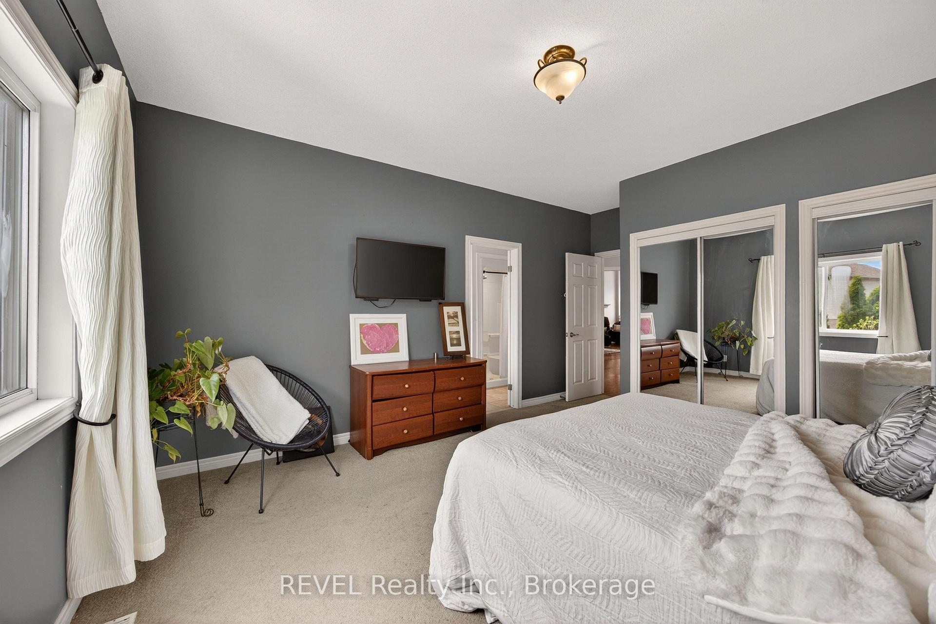Photo 20 of 126 Westland Street, St. Catharines, Rykert/Vansickle — HOMEH