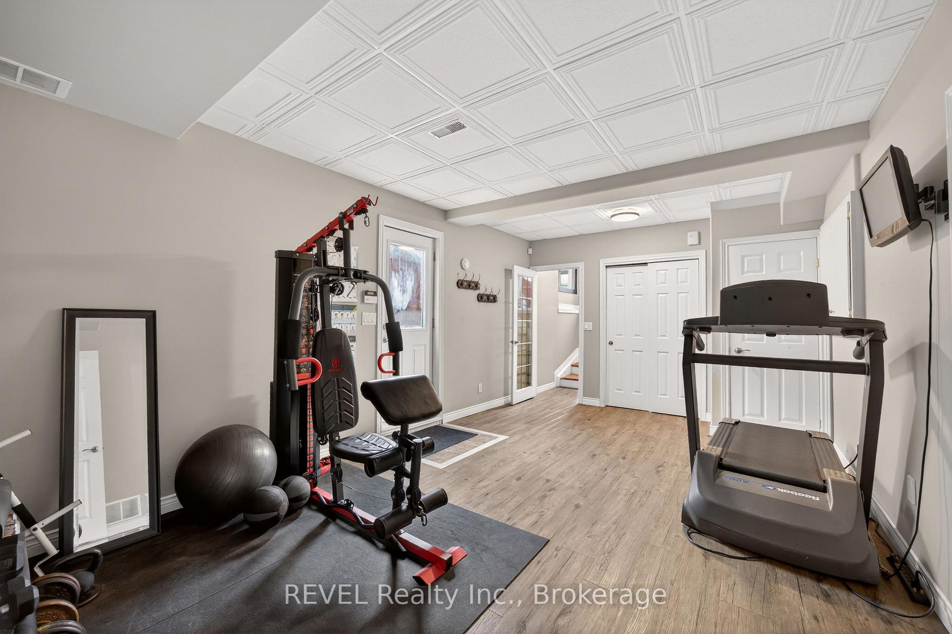 Photo 23 of 126 Westland Street, St. Catharines, Rykert/Vansickle — HOMEH
