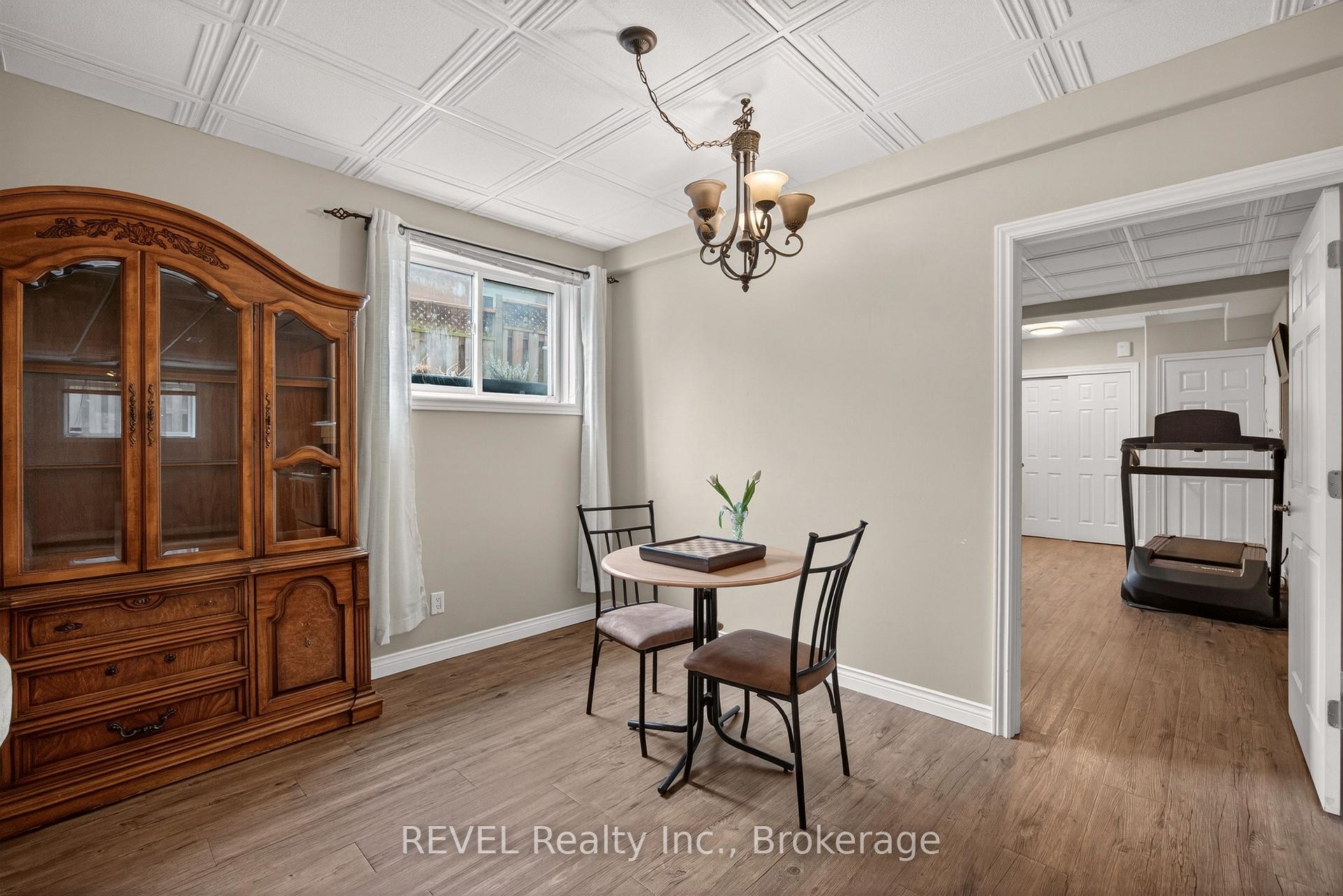 Photo 24 of 126 Westland Street, St. Catharines, Rykert/Vansickle — HOMEH