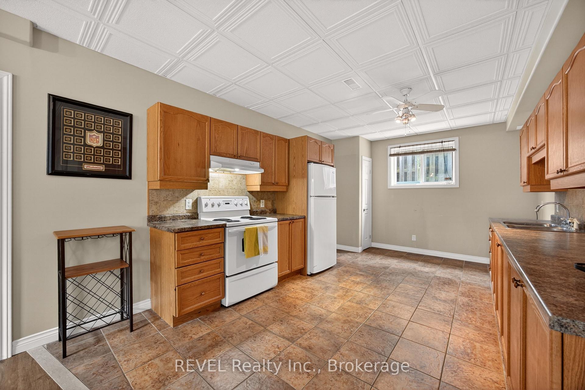 Photo 25 of 126 Westland Street, St. Catharines, Rykert/Vansickle — HOMEH