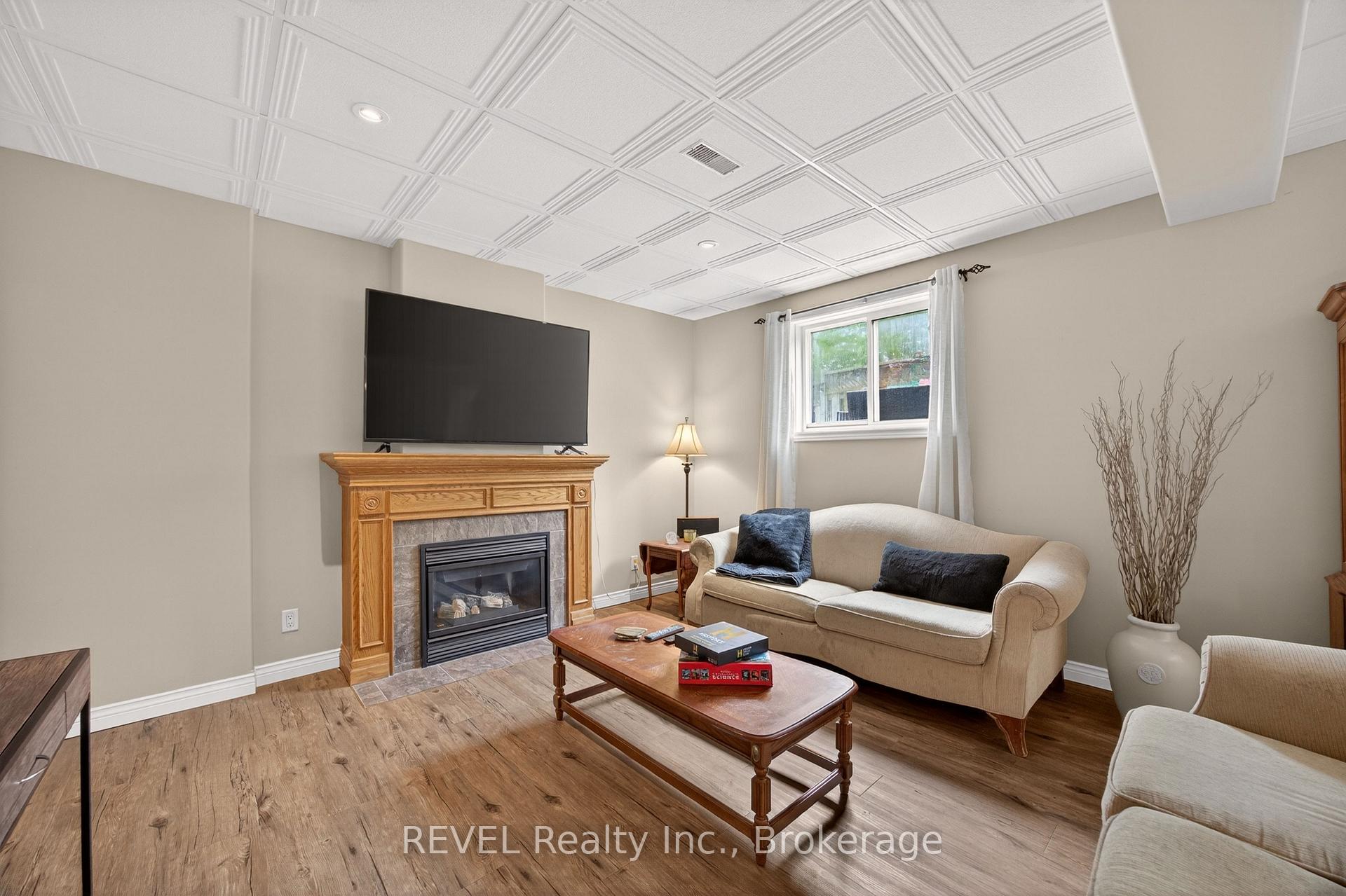 Photo 27 of 126 Westland Street, St. Catharines, Rykert/Vansickle — HOMEH
