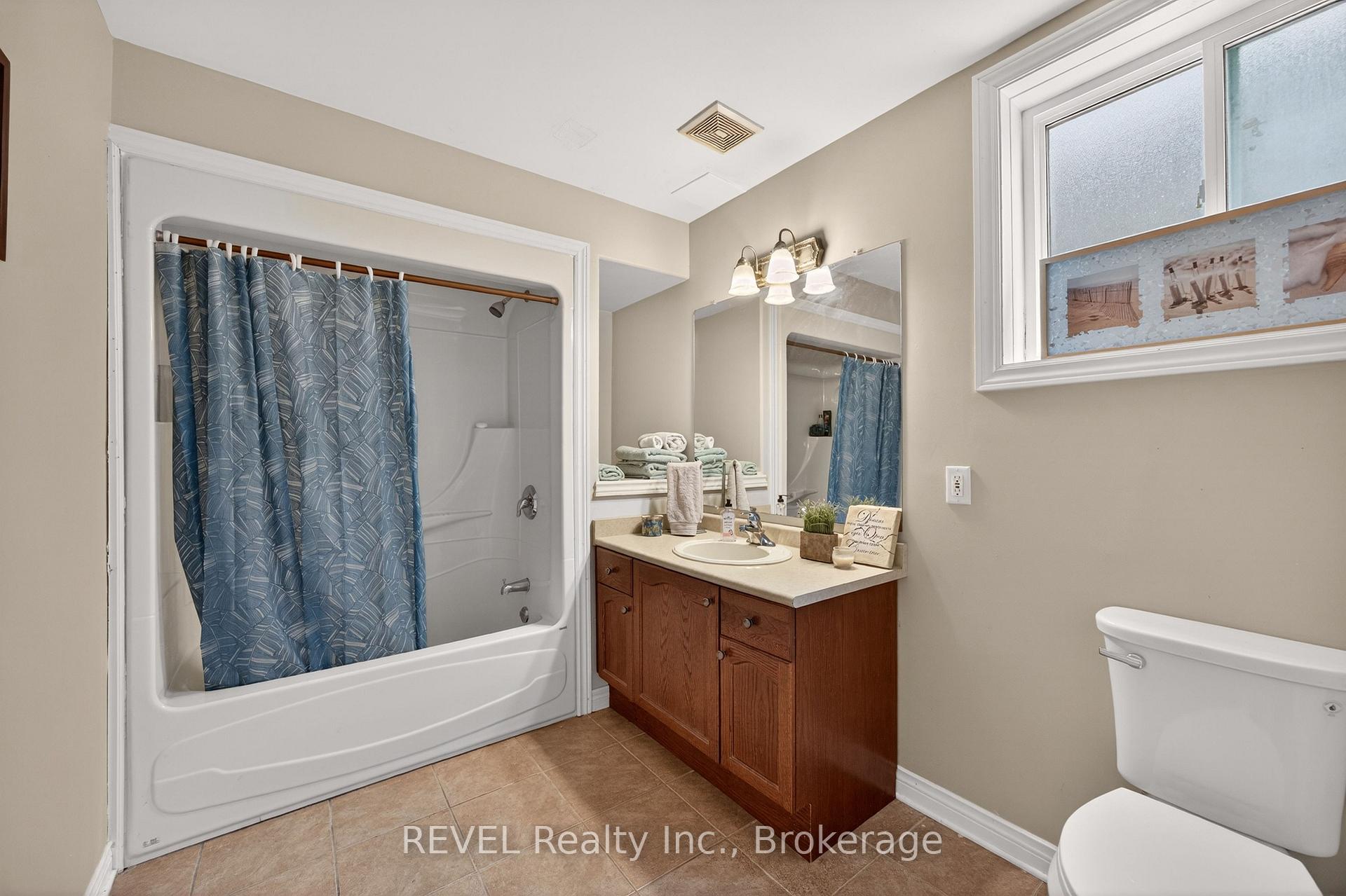 Photo 30 of 126 Westland Street, St. Catharines, Rykert/Vansickle — HOMEH