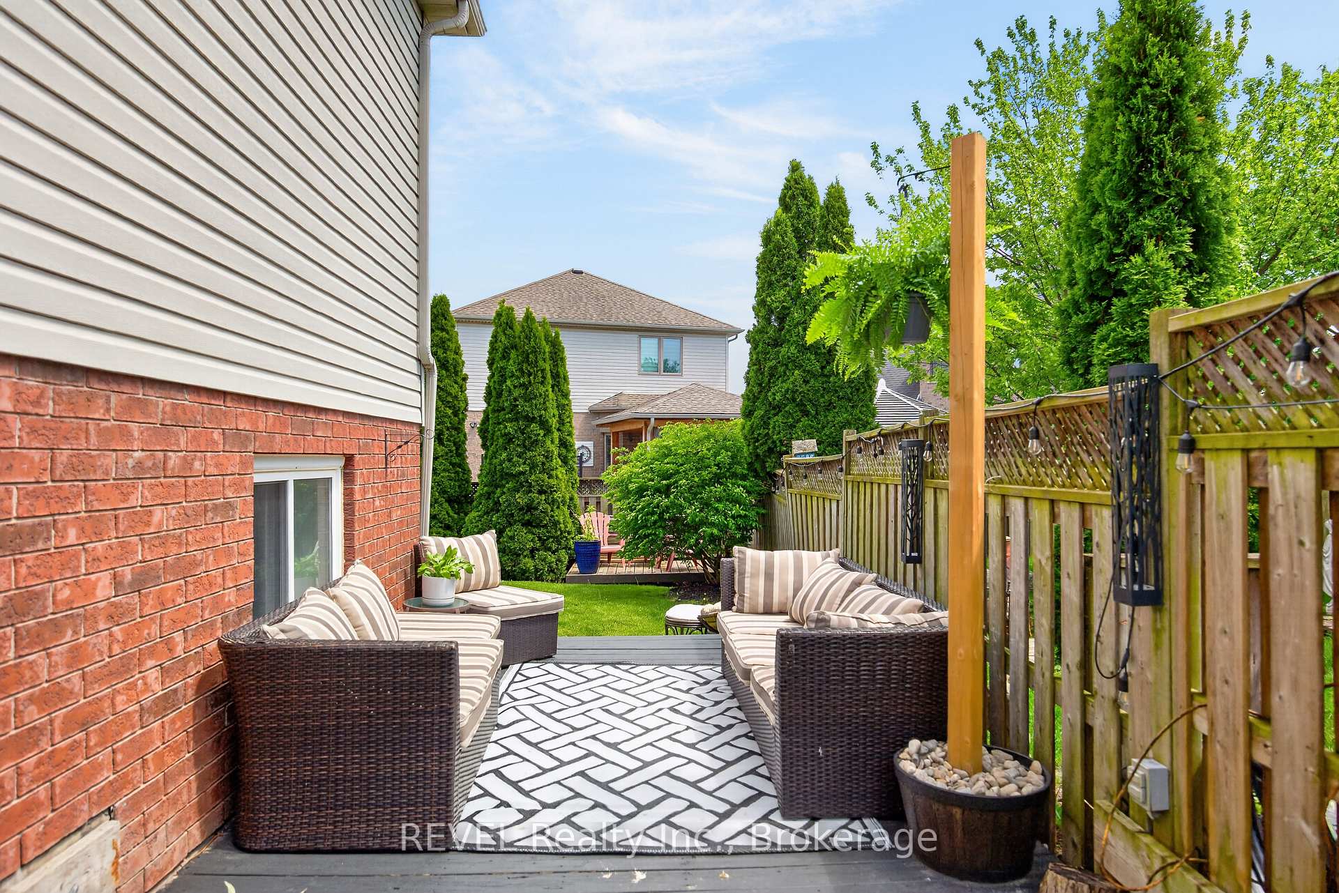 Photo 31 of 126 Westland Street, St. Catharines, Rykert/Vansickle — HOMEH