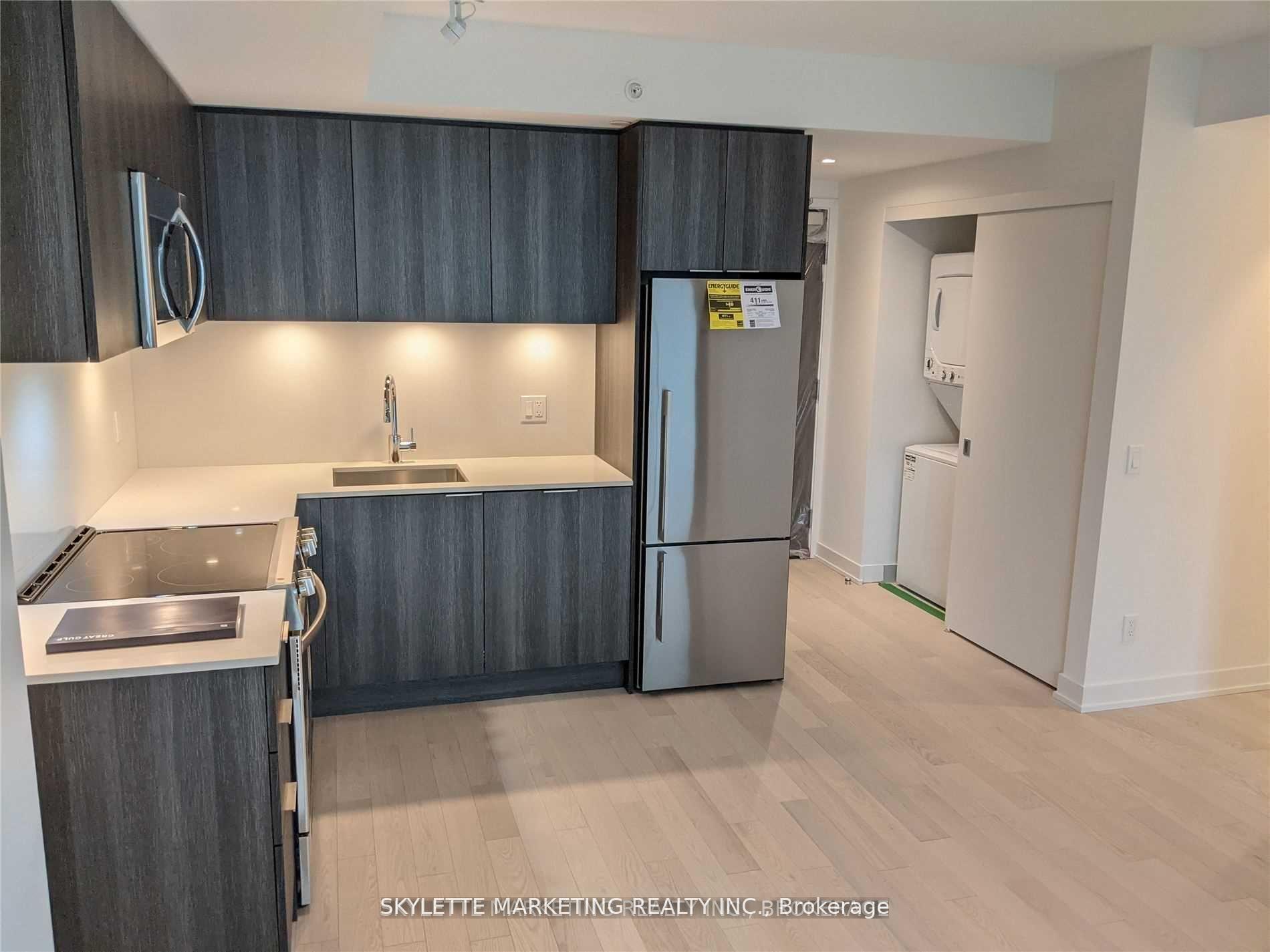 Photo 6 of Unit 1011, 25 Richmond Street E, Toronto, Church-Yonge Corridor — HOMEH
