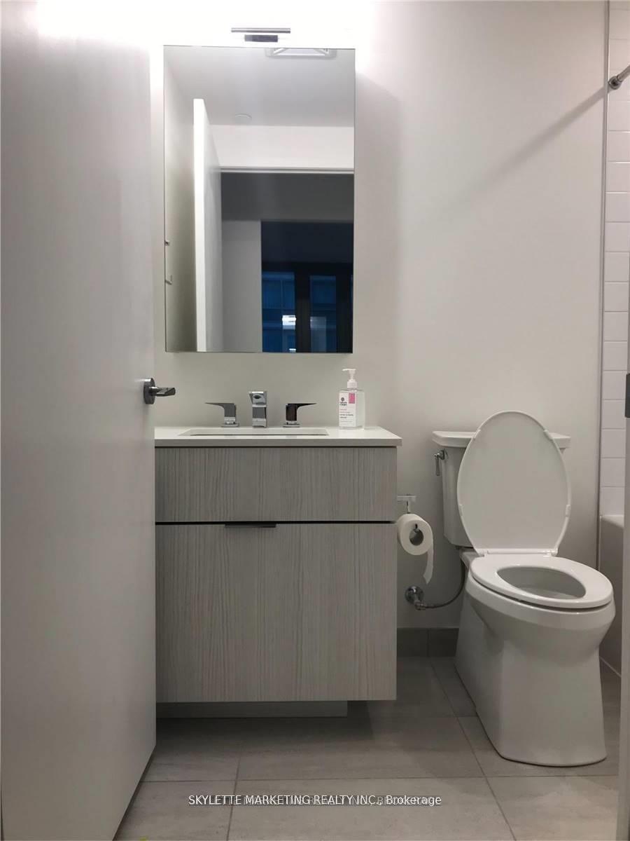 Photo 16 of Unit 1011, 25 Richmond Street E, Toronto, Church-Yonge Corridor — HOMEH