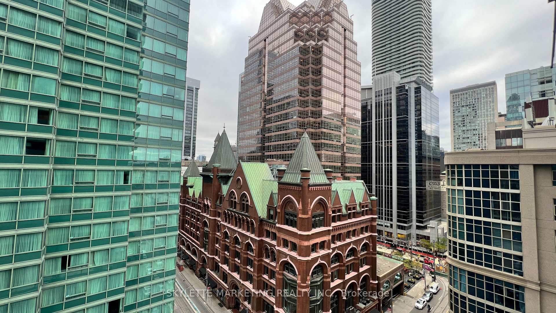 Photo 38 of Unit 1011, 25 Richmond Street E, Toronto, Church-Yonge Corridor — HOMEH