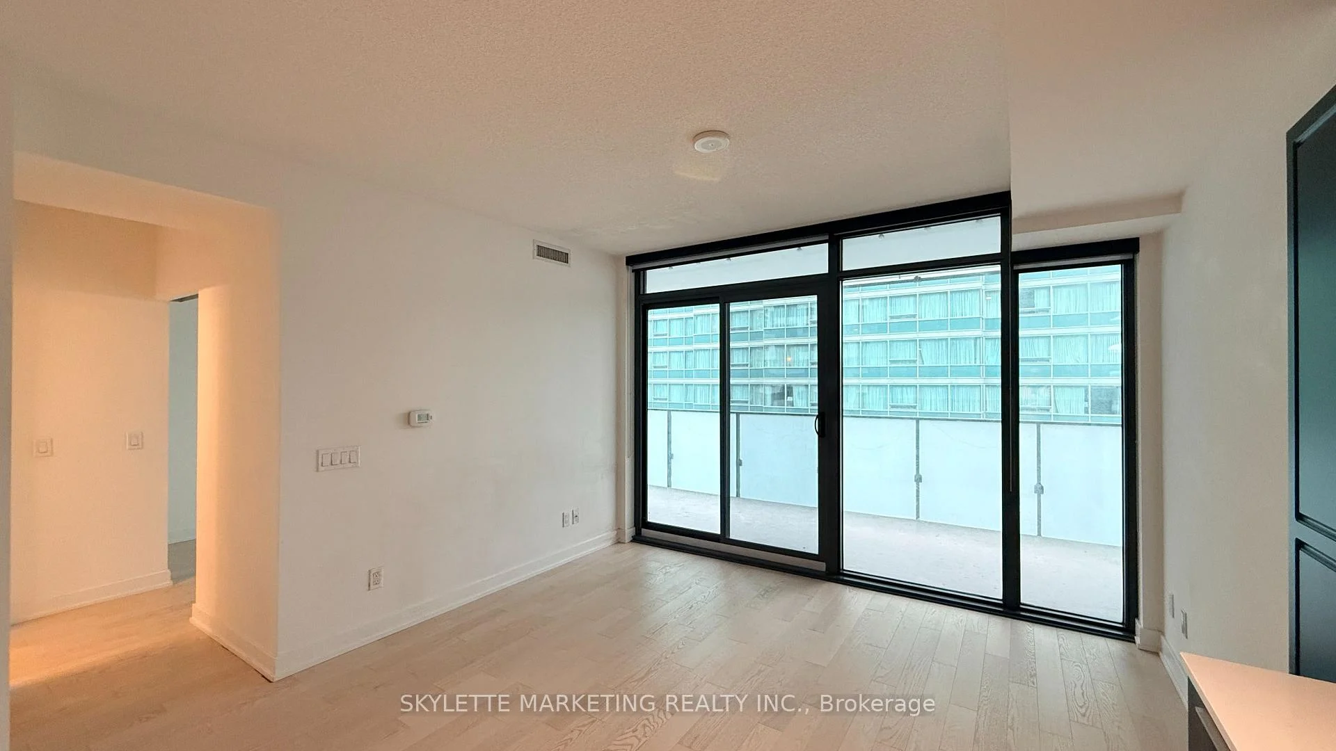 Photo 23 of Unit 1011, 25 Richmond Street E, Toronto, Church-Yonge Corridor — HOMEH