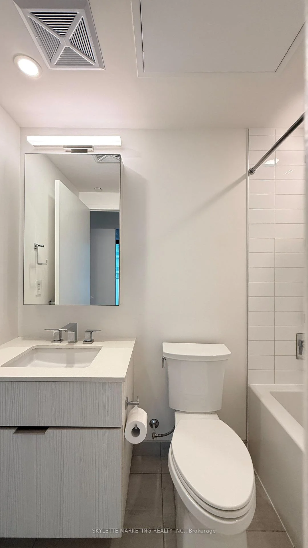 Photo 33 of Unit 1011, 25 Richmond Street E, Toronto, Church-Yonge Corridor — HOMEH