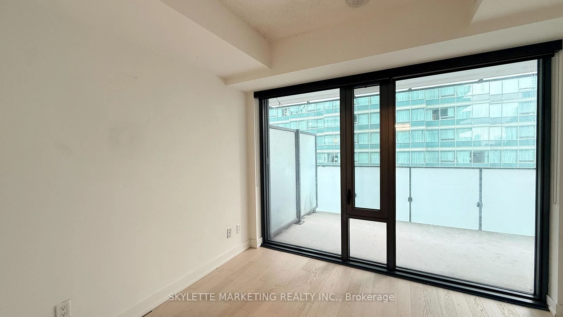 Photo 35 of Unit 1011, 25 Richmond Street E, Toronto, Church-Yonge Corridor — HOMEH