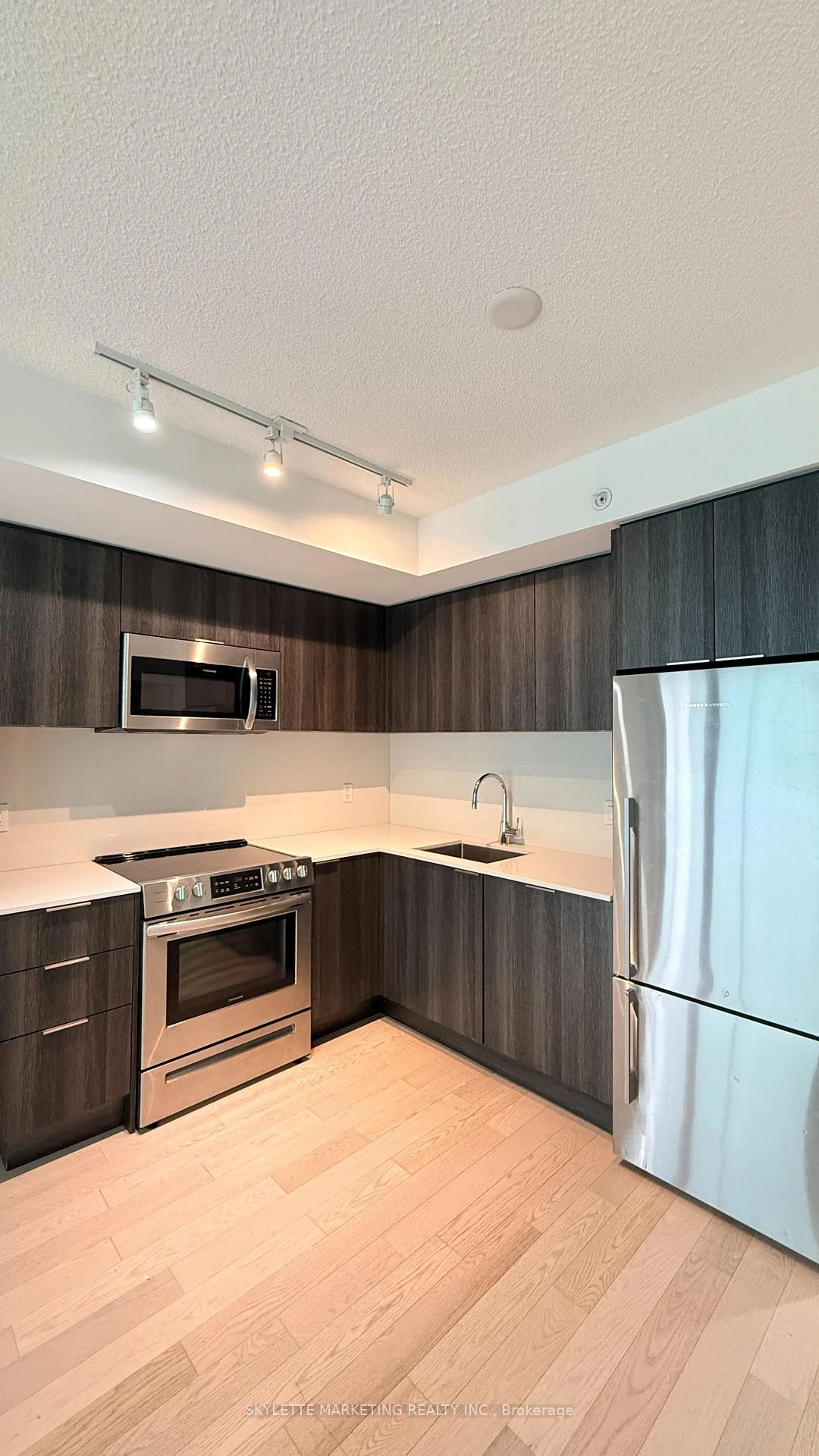 Photo 49 of Unit 1011, 25 Richmond Street E, Toronto, Church-Yonge Corridor — HOMEH