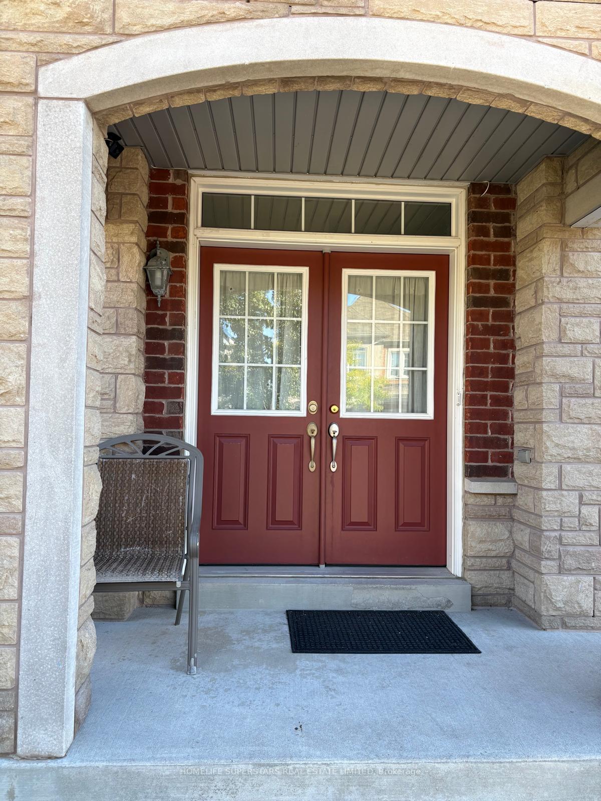 Photo 2 of 21 Westowanis Drive, Etobicoke, West Humber-Clairville — HOMEH