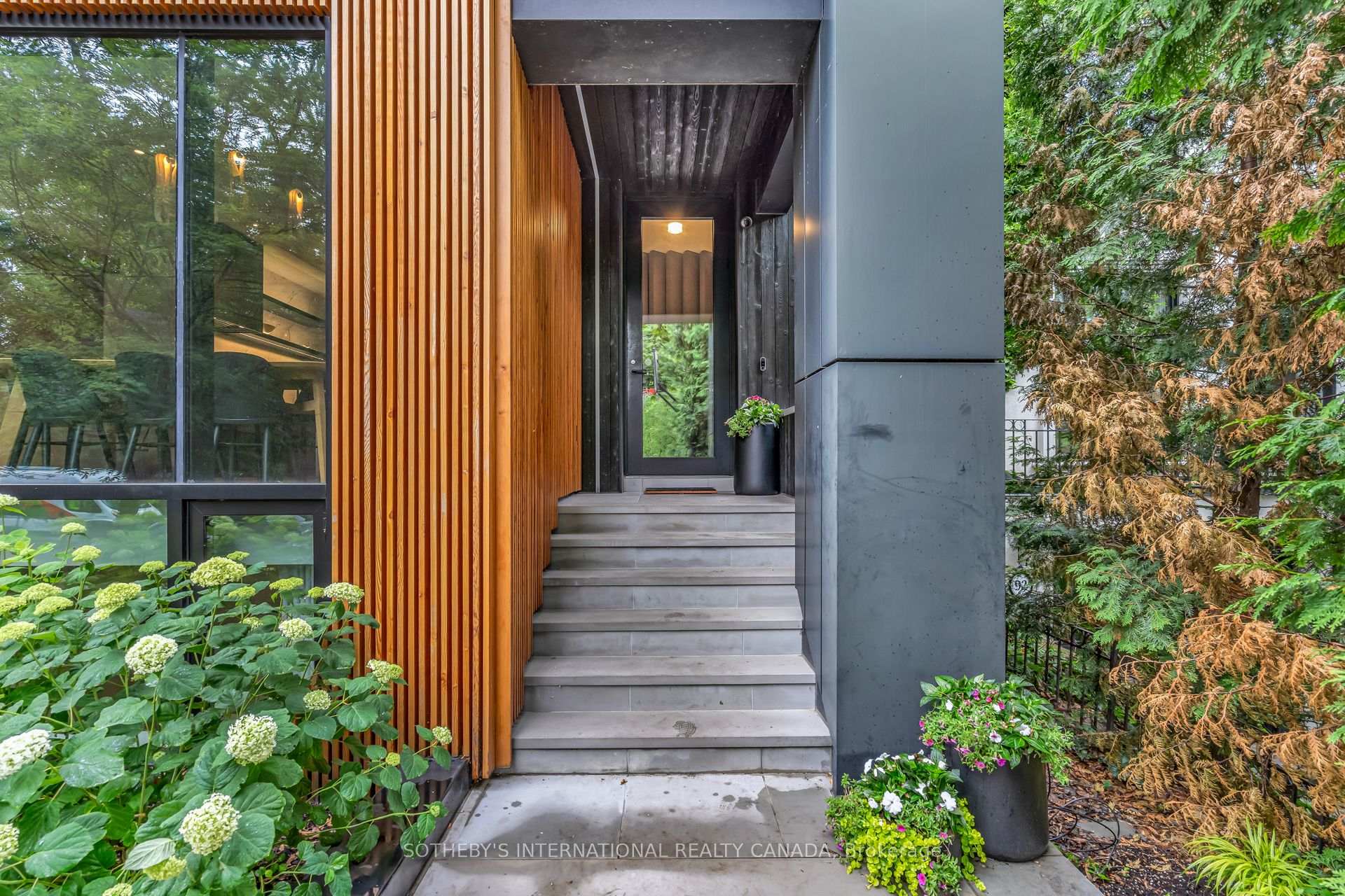 Photo 4 of 94 Walker Avenue, Toronto, Yonge-St. Clair — HOMEH