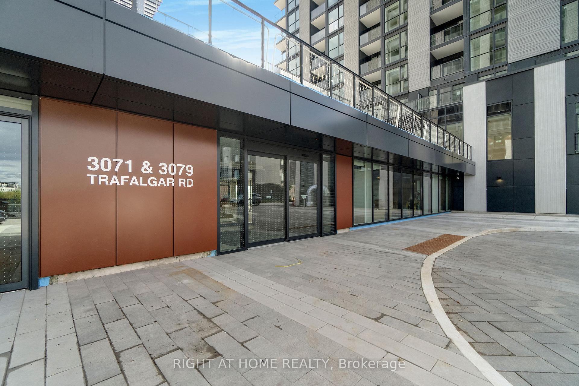 Photo 4 of Unit 902, 3071 Trafalgar Road, Oakville, Joshua Meadows — HOMEH