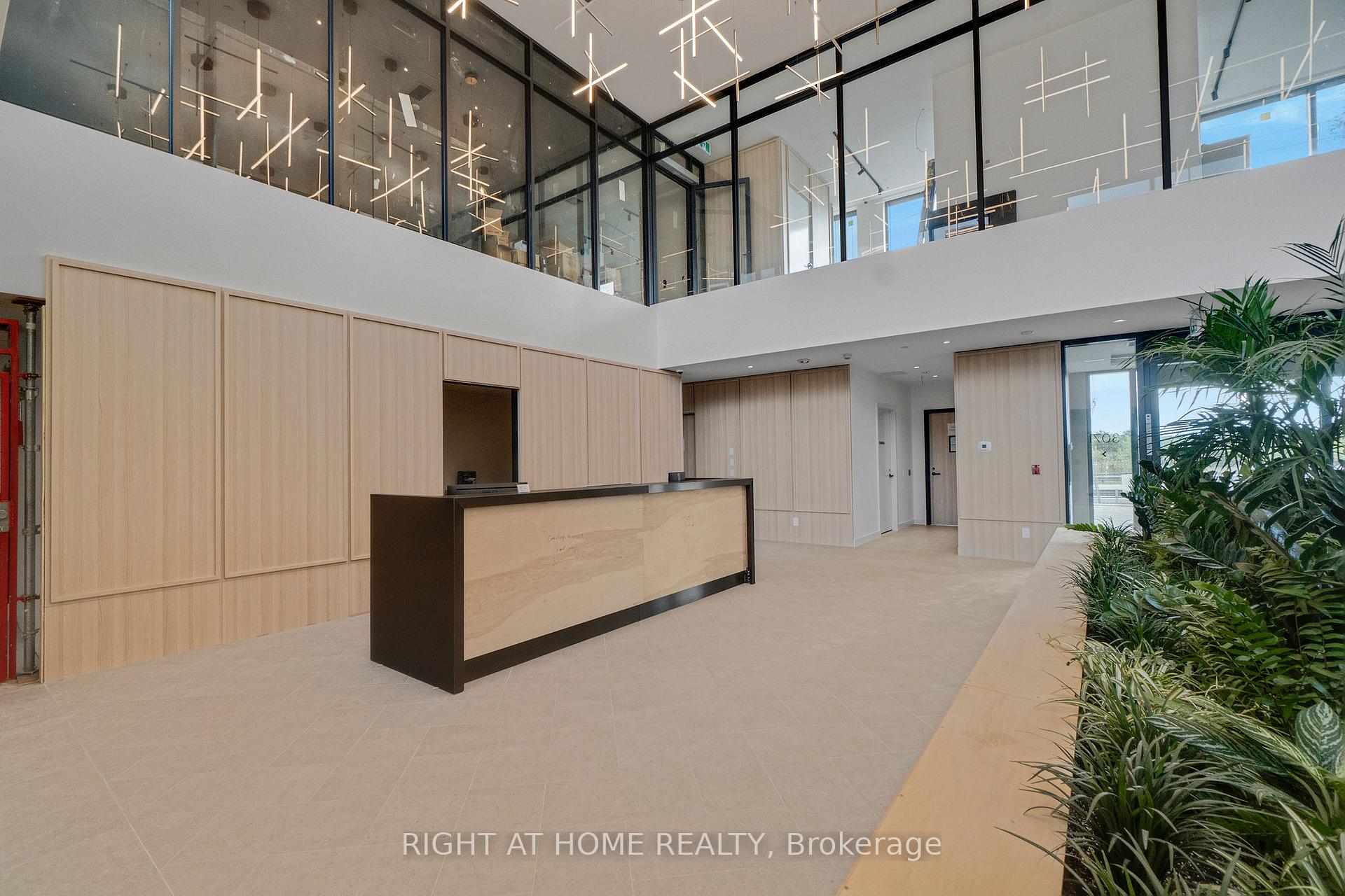 Photo 5 of Unit 902, 3071 Trafalgar Road, Oakville, Joshua Meadows — HOMEH