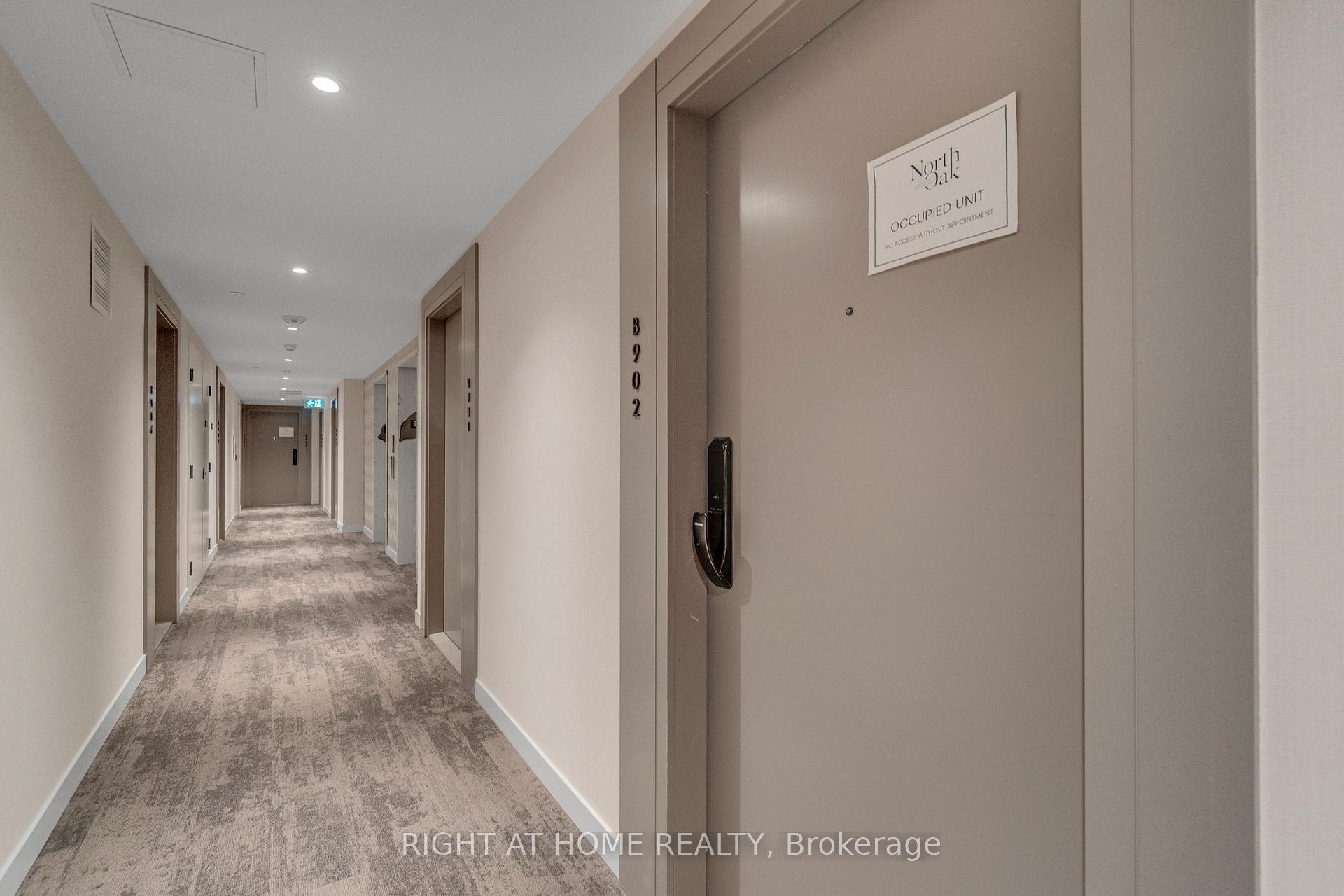 Photo 8 of Unit 902, 3071 Trafalgar Road, Oakville, Joshua Meadows — HOMEH