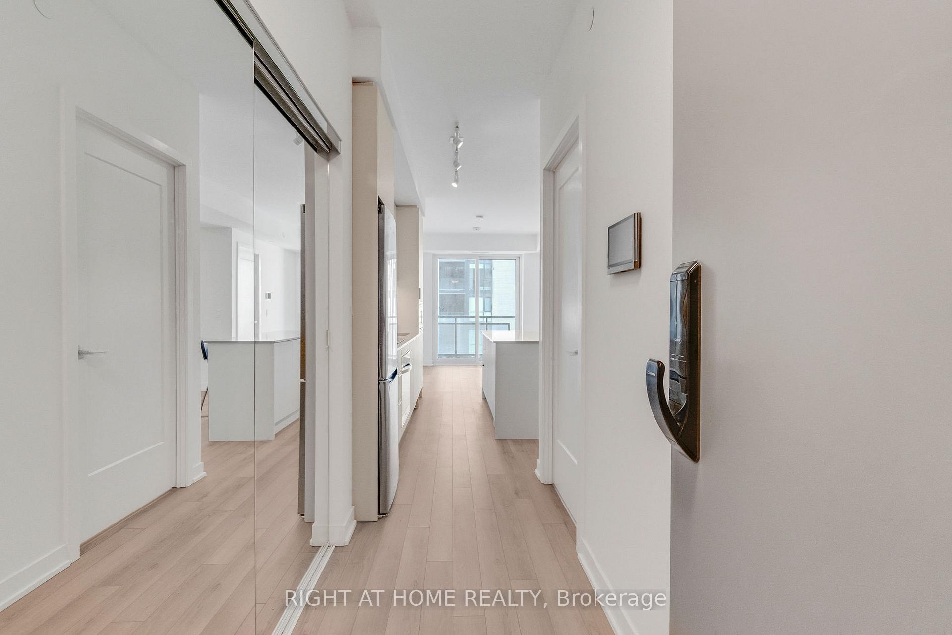 Photo 9 of Unit 902, 3071 Trafalgar Road, Oakville, Joshua Meadows — HOMEH