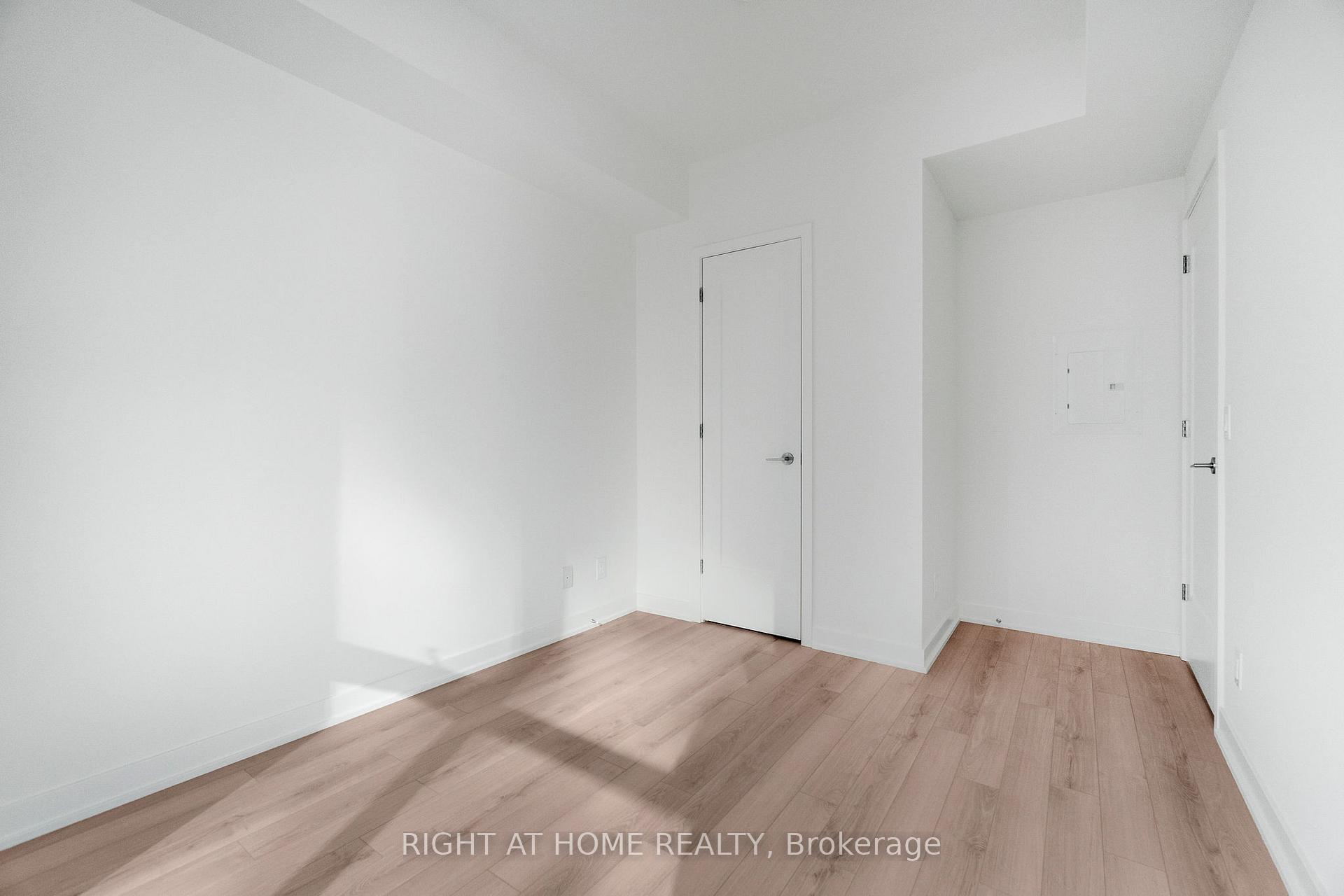 Photo 25 of Unit 902, 3071 Trafalgar Road, Oakville, Joshua Meadows — HOMEH