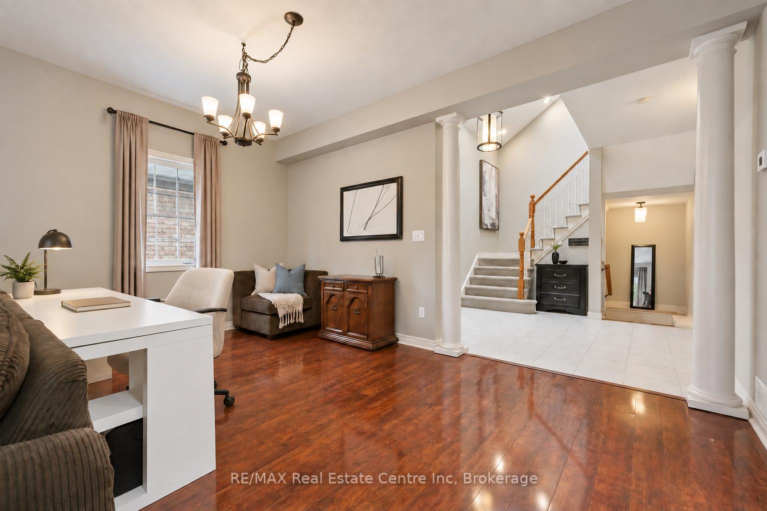 Photo 9 of 51 Spencer Crescent, Guelph, Pineridge/Westminster Woods — HOMEH