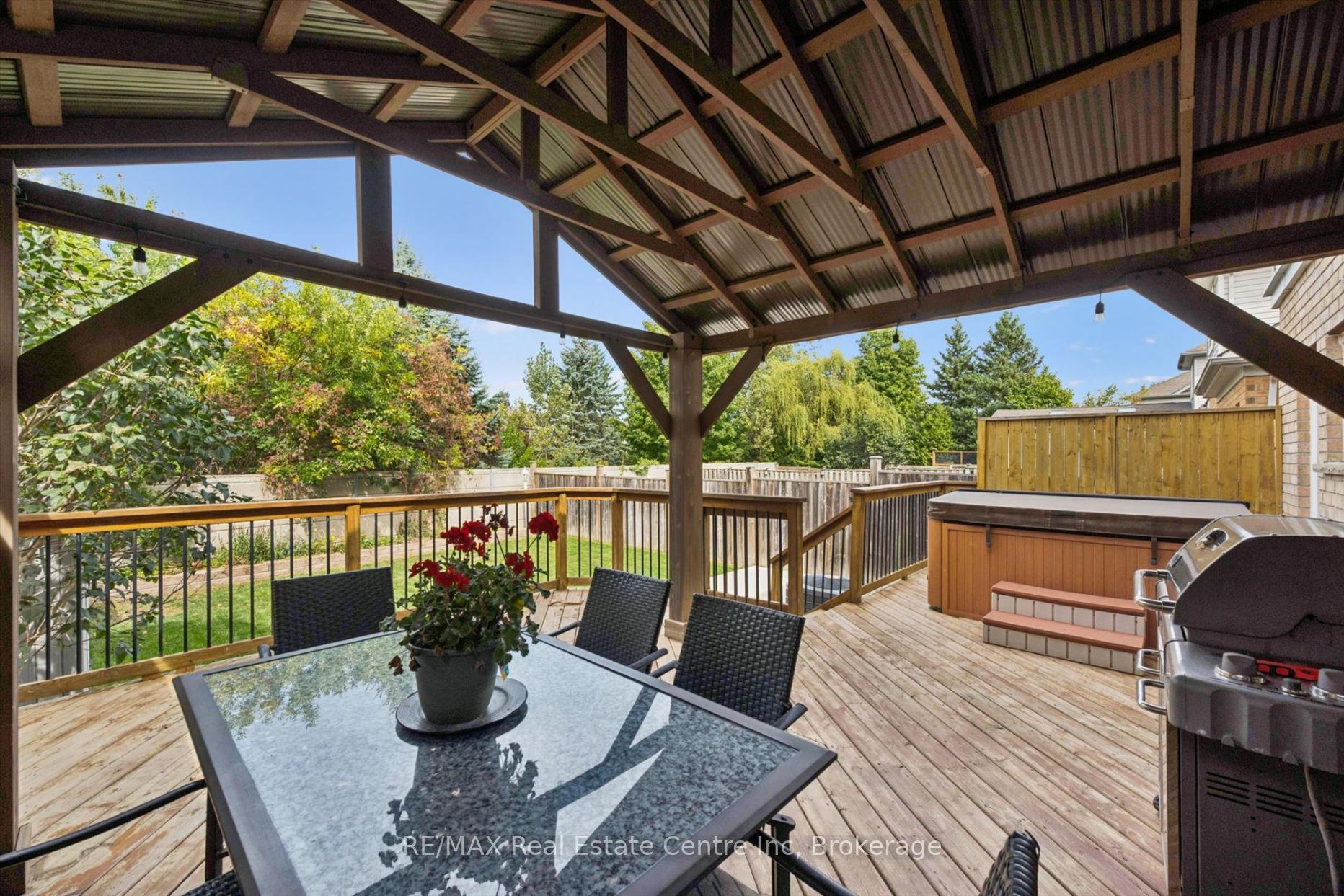 Photo 20 of 51 Spencer Crescent, Guelph, Pineridge/Westminster Woods — HOMEH