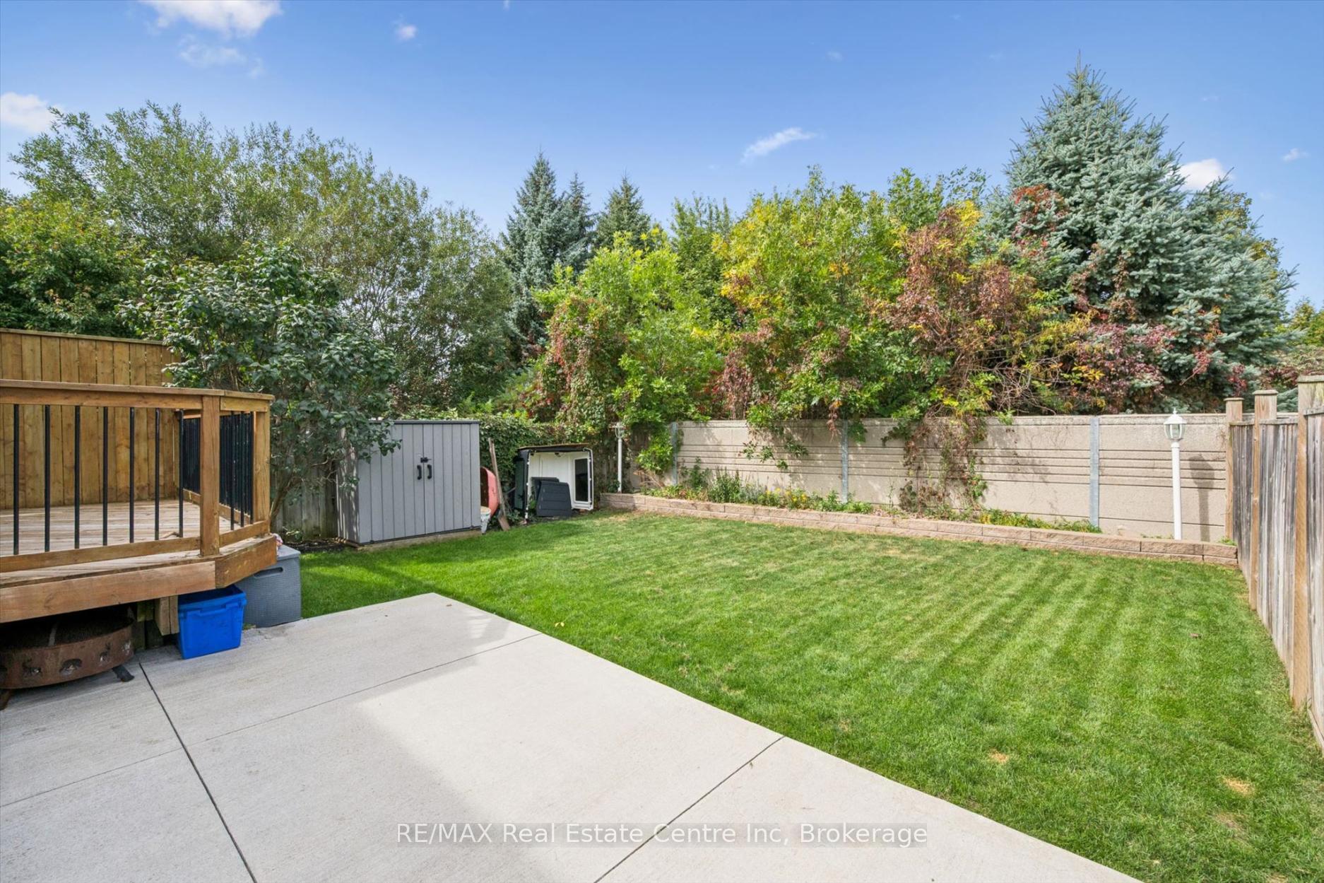 Photo 23 of 51 Spencer Crescent, Guelph, Pineridge/Westminster Woods — HOMEH