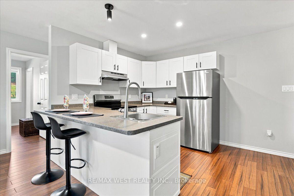 Photo 16 of 48 Jackman Road, Clarington, Bowmanville — HOMEH
