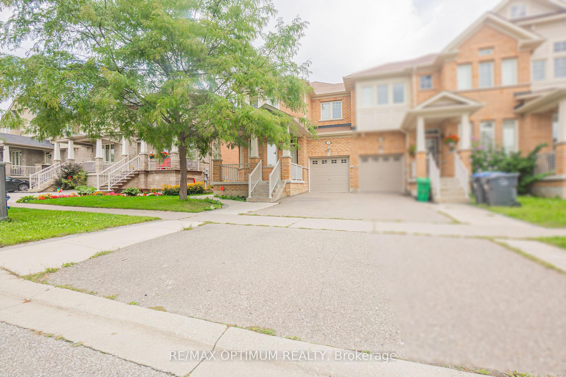 Photo 2 of 23 Merrickville Way, Brampton, Bram West — HOMEH